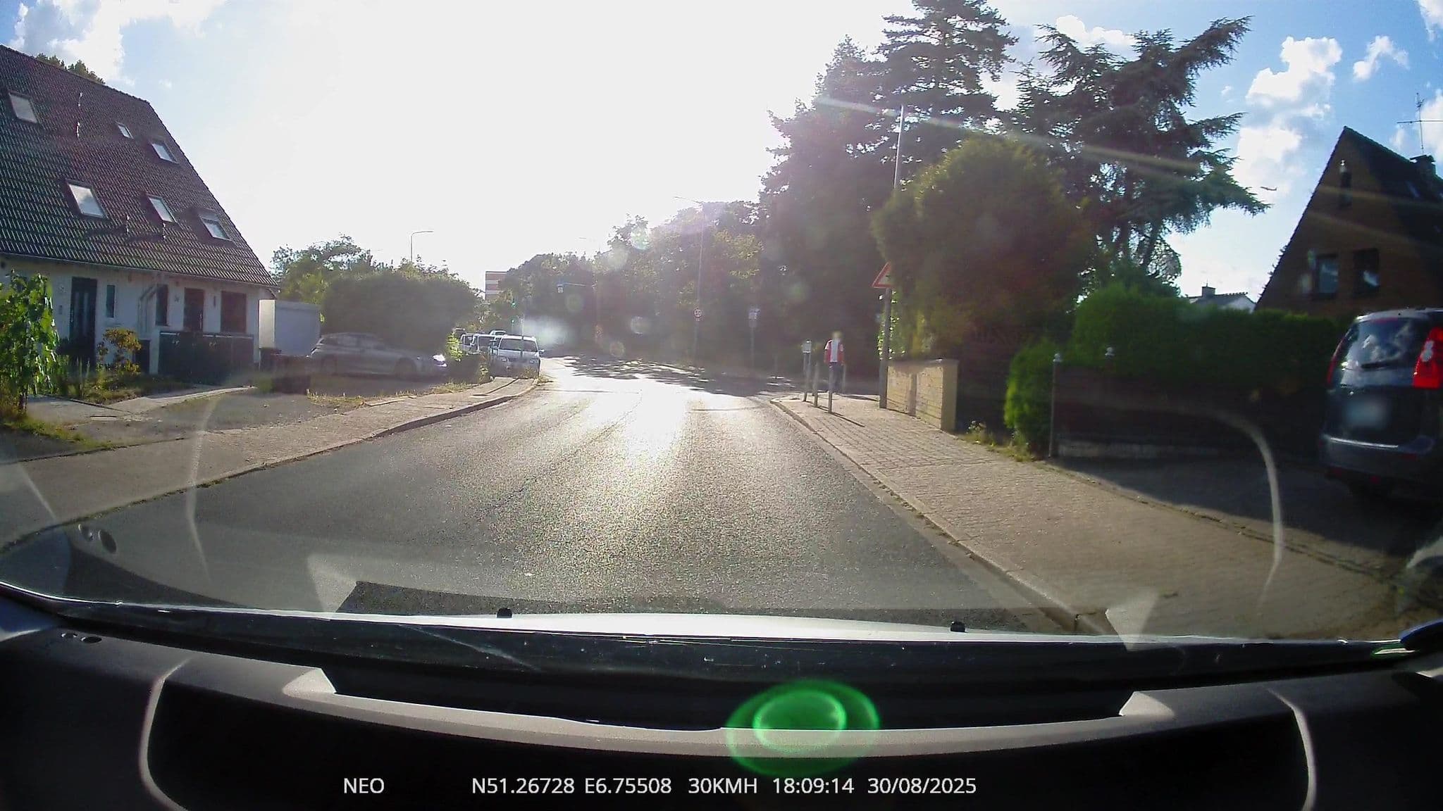 Street view near Gästehaus an der Messe, Düsseldorf-Pempelfort — © TechniPorter (CC BY-SA · Mapillary)