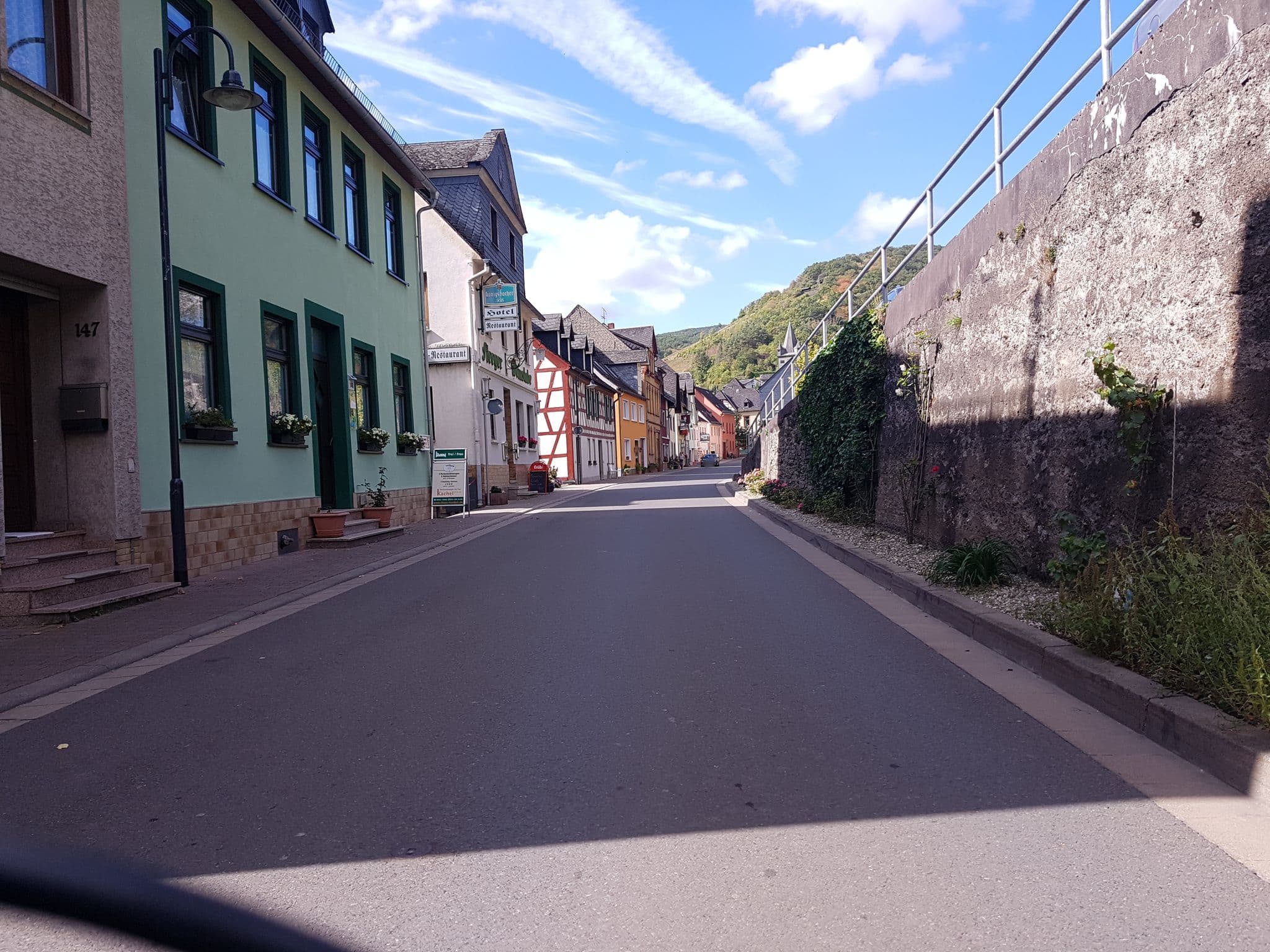 Street view near Ferienwohnung Kachel, Bacharach — © houtari (CC BY-SA · Mapillary)