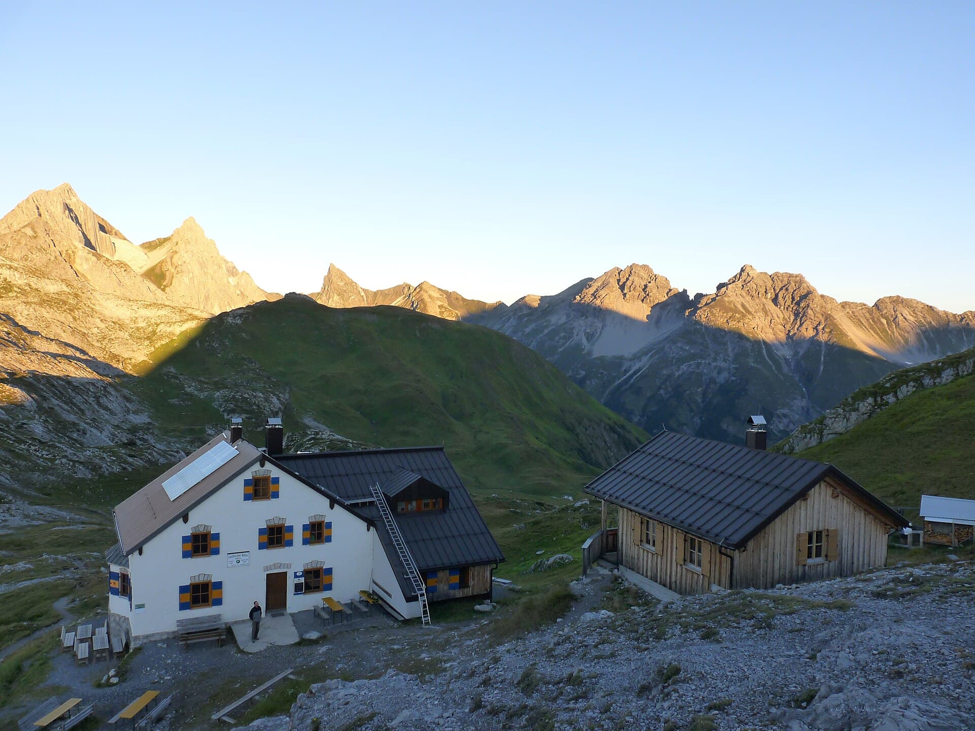 Leutkircher Hütte (via Wikimedia Commons, CC BY-SA 3.0)