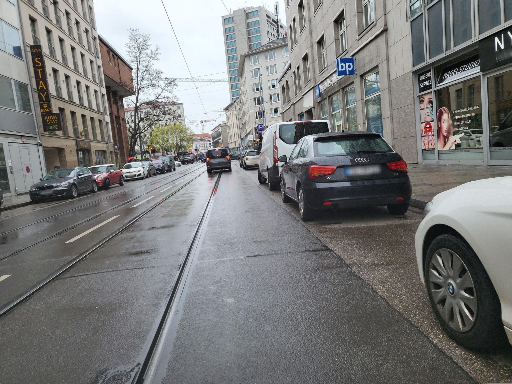 Street view near Advastay by KING's, Munich