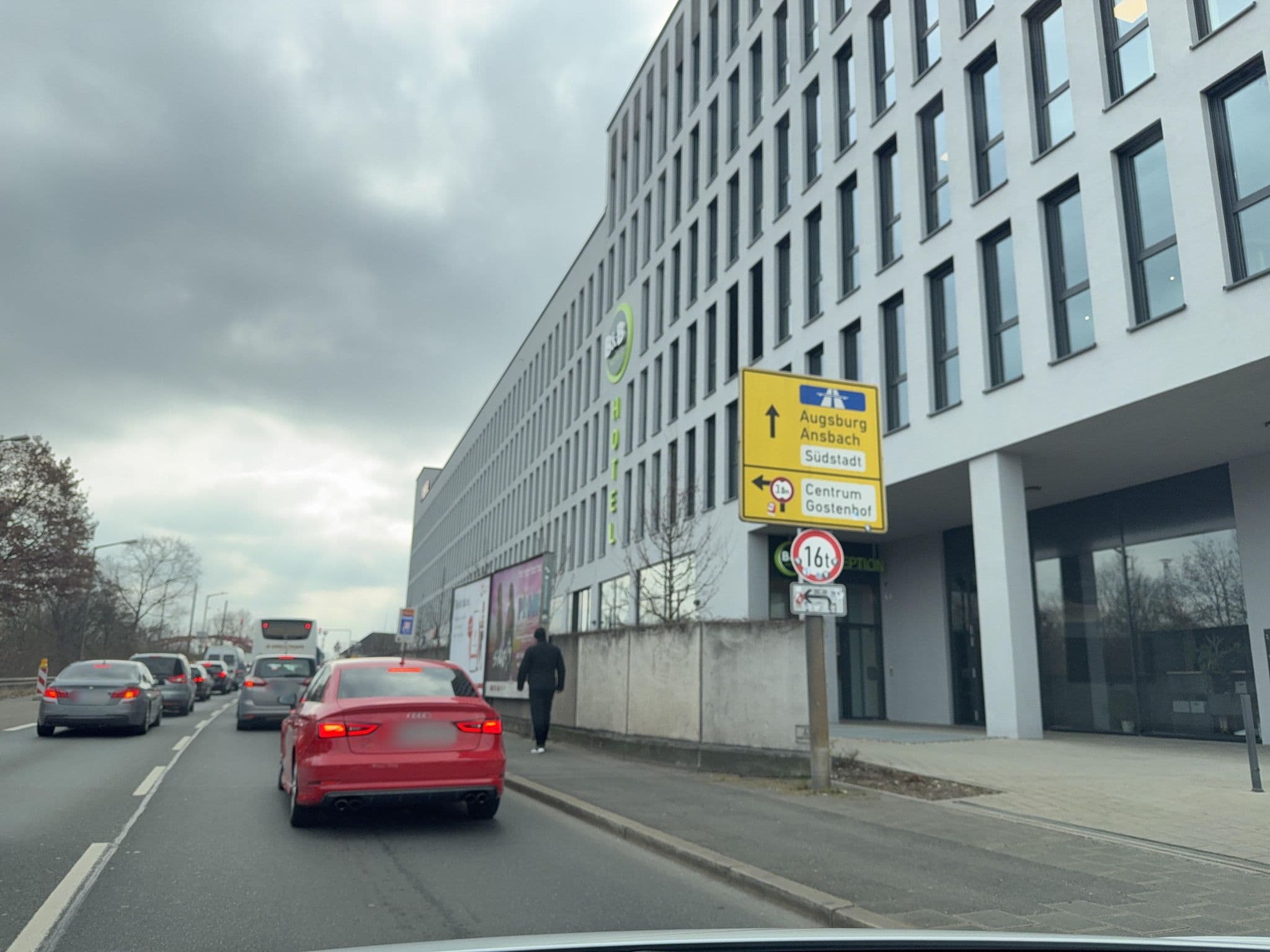 Street view near B&B Hotel Nürnberg-West, Nuremberg — © ottor (CC BY-SA · Mapillary)