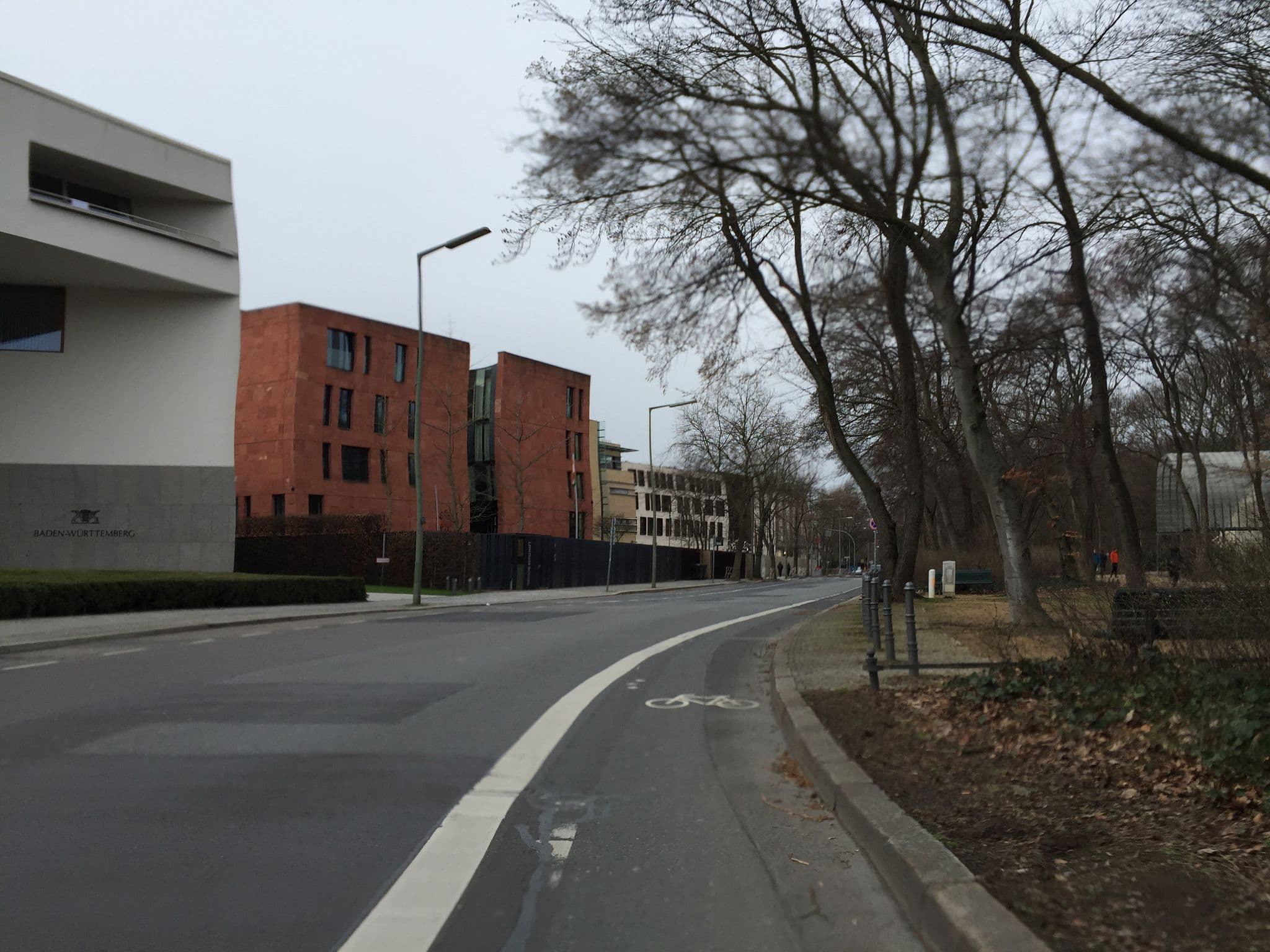 Street view near Gästehaus, Tiergarten — © richlv (CC BY-SA · Mapillary)