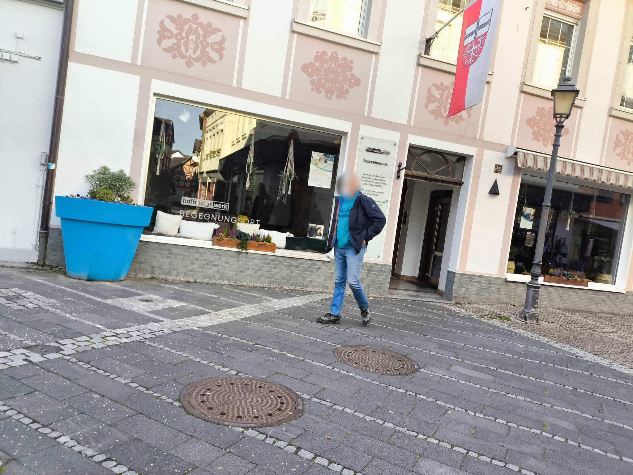 Street view near Eifelstube, Bad Neuenahr-Ahrweiler — © wolly79 (CC BY-SA · Mapillary)