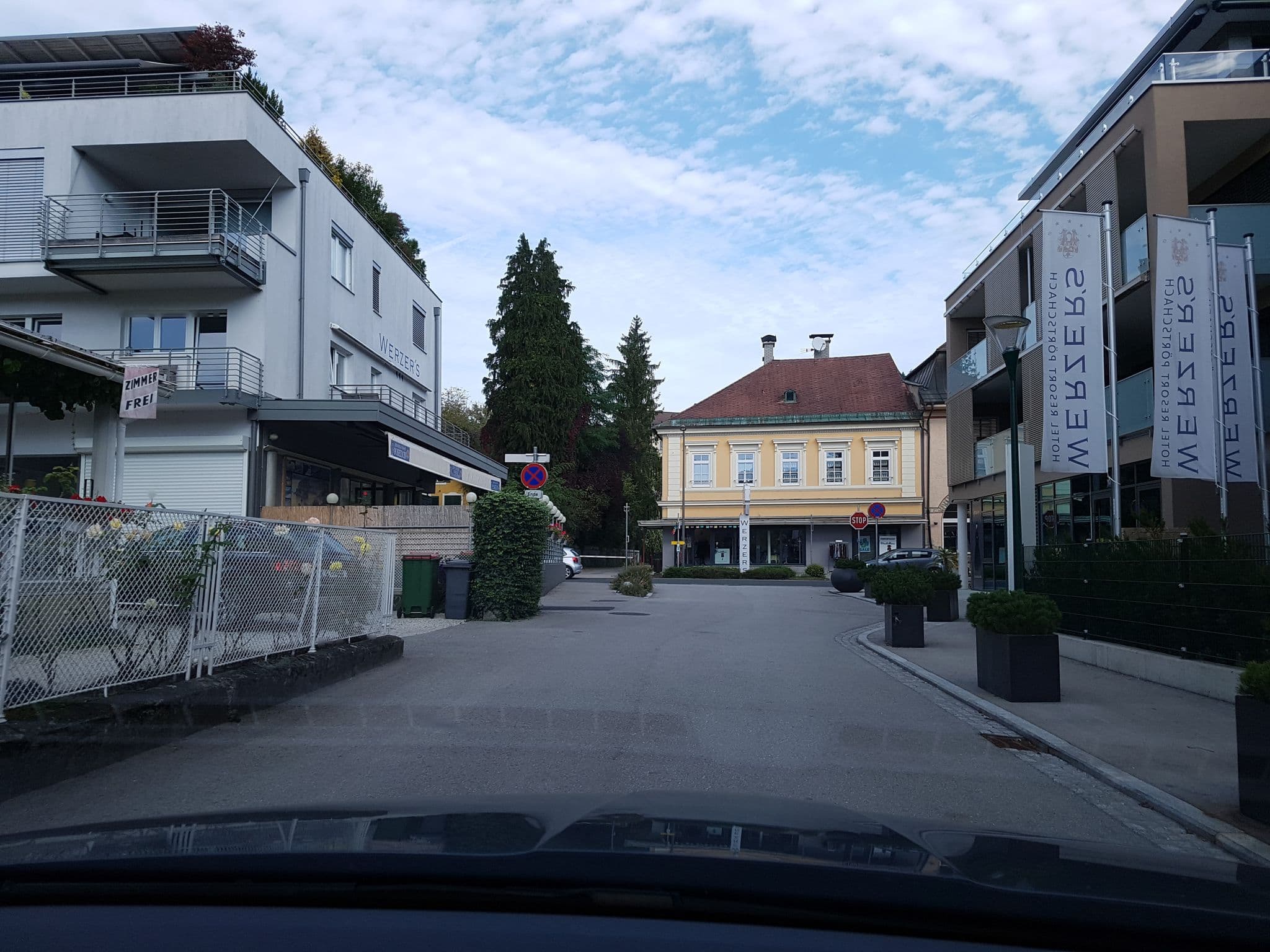 Street view near Gästehaus Ria, Pörtschach am Wörthersee — © schermy_at (CC BY-SA · Mapillary)