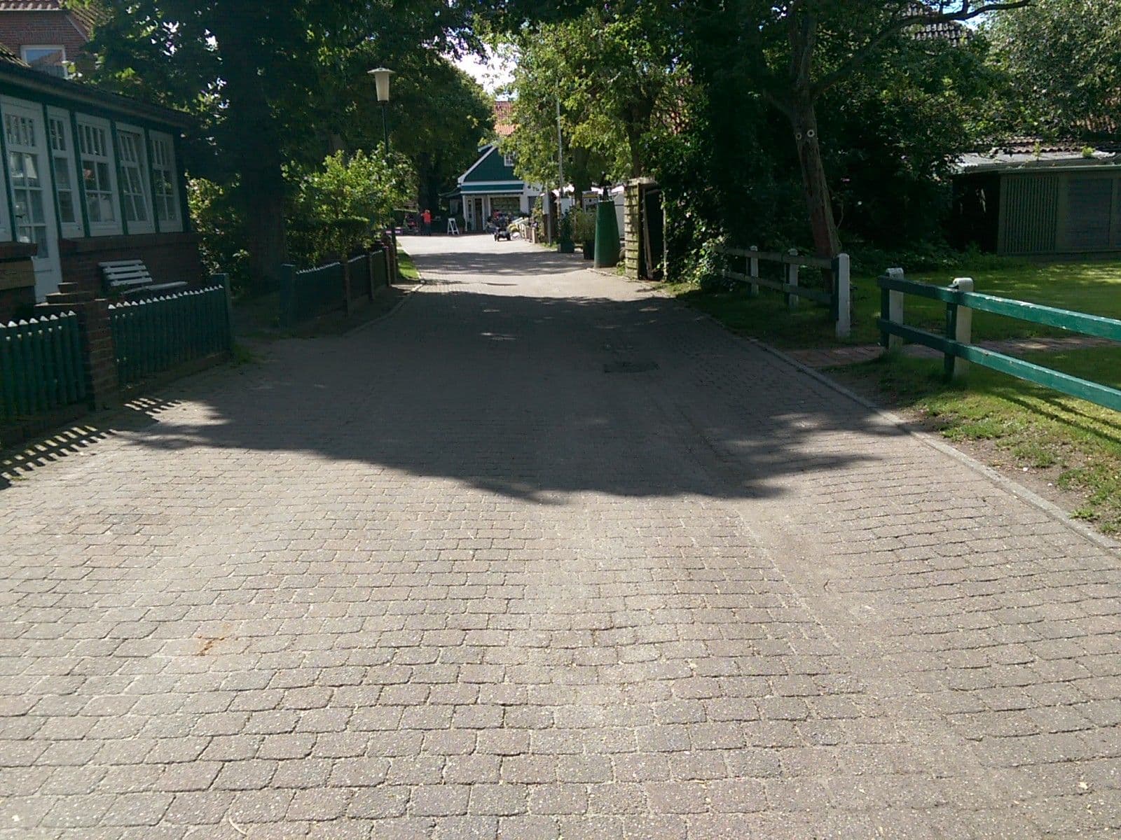 Street view near Lütjes Glück, Neuharlingersiel