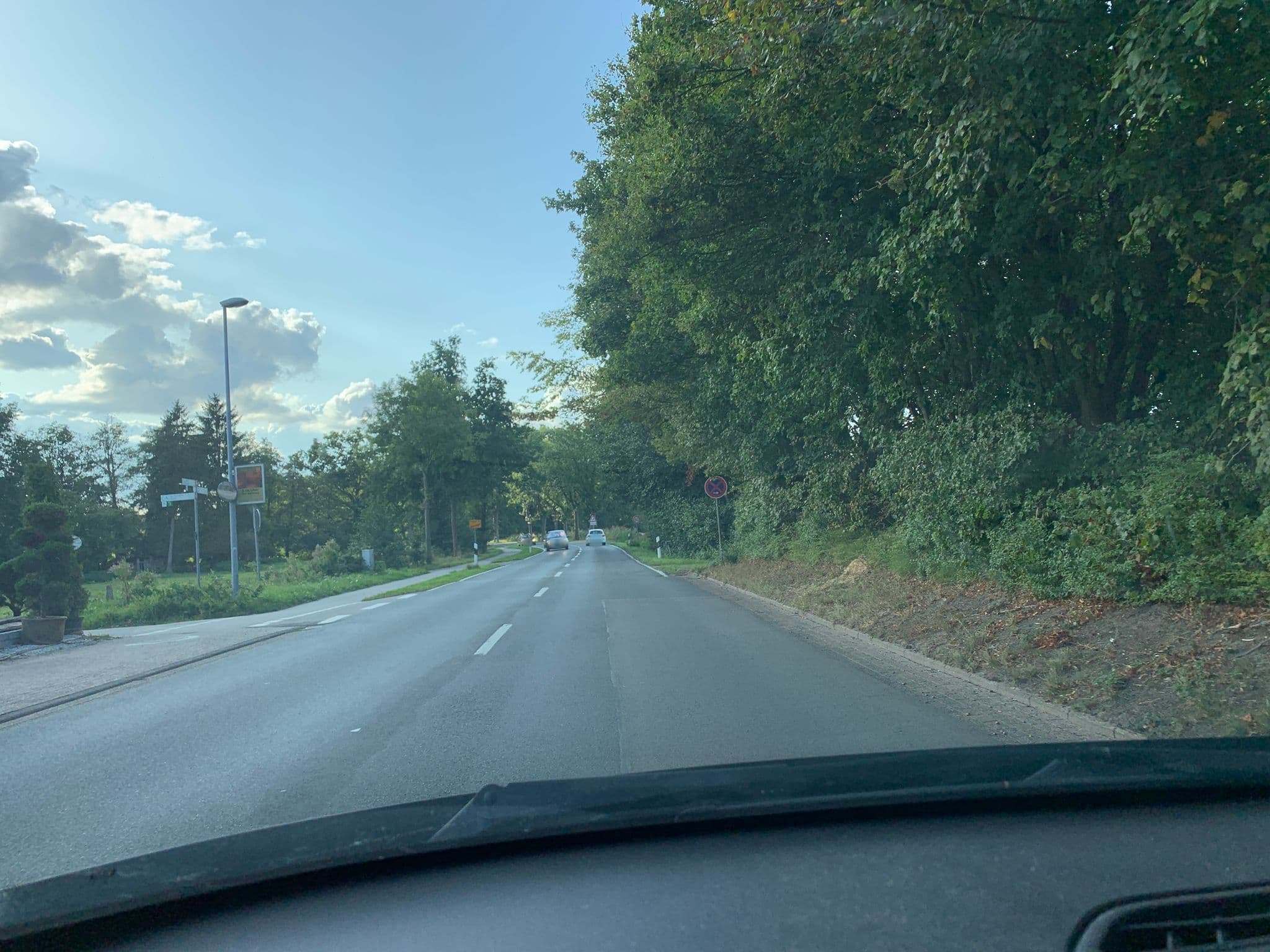 Street view near Das 53° Hotel Parkplatz, Bad Zwischenahn — © mbwst (CC BY-SA · Mapillary)
