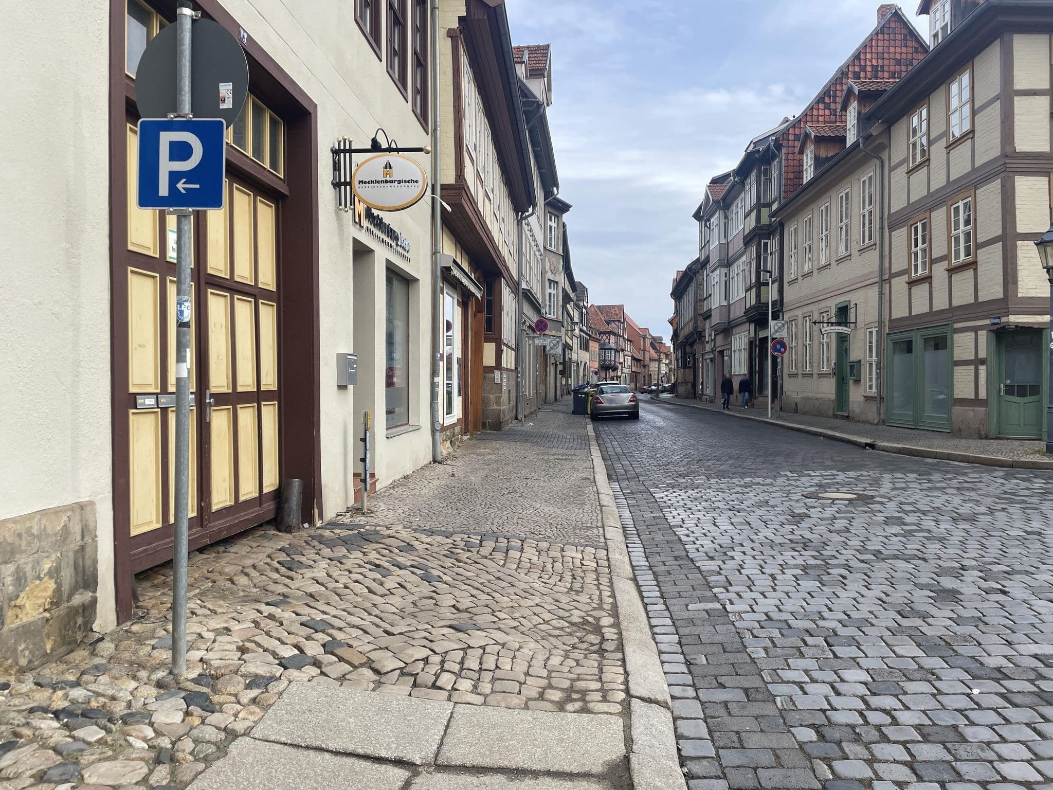 Street view near Appartementhaus Seiler, Quedlinburg — © surveyor99 (CC BY-SA · Mapillary)