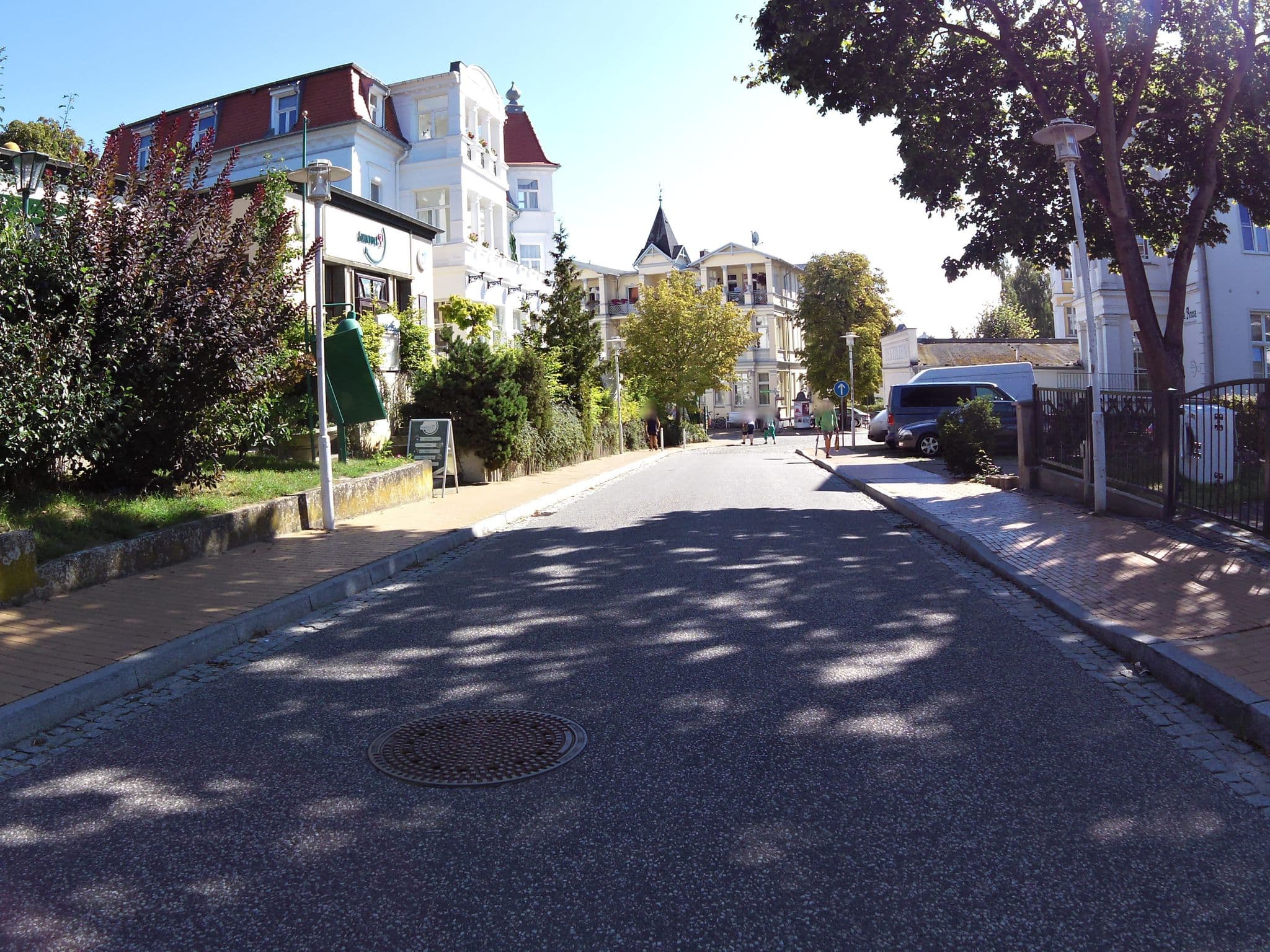 Street view near Haus Barnheide, Bansin — © zoegglmeyr (CC BY-SA · Mapillary)