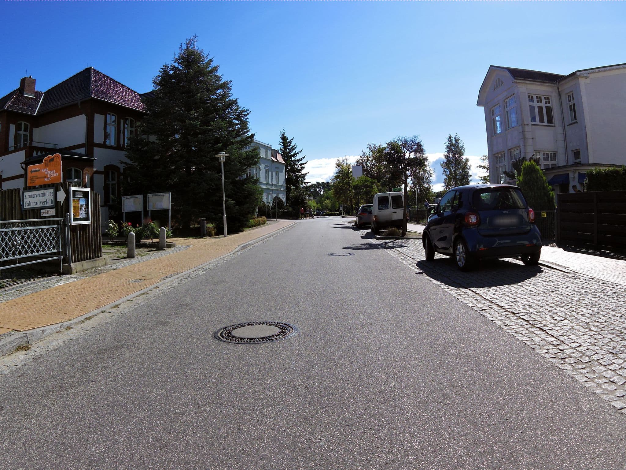 Street view near Villa Malve, Bansin — © zoegglmeyr (CC BY-SA · Mapillary)