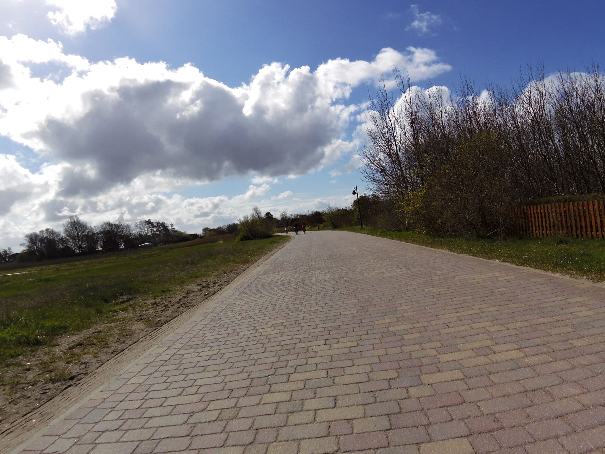 Street view near NO18, Hiddensee — © zoegglmeyr (CC BY-SA · Mapillary)