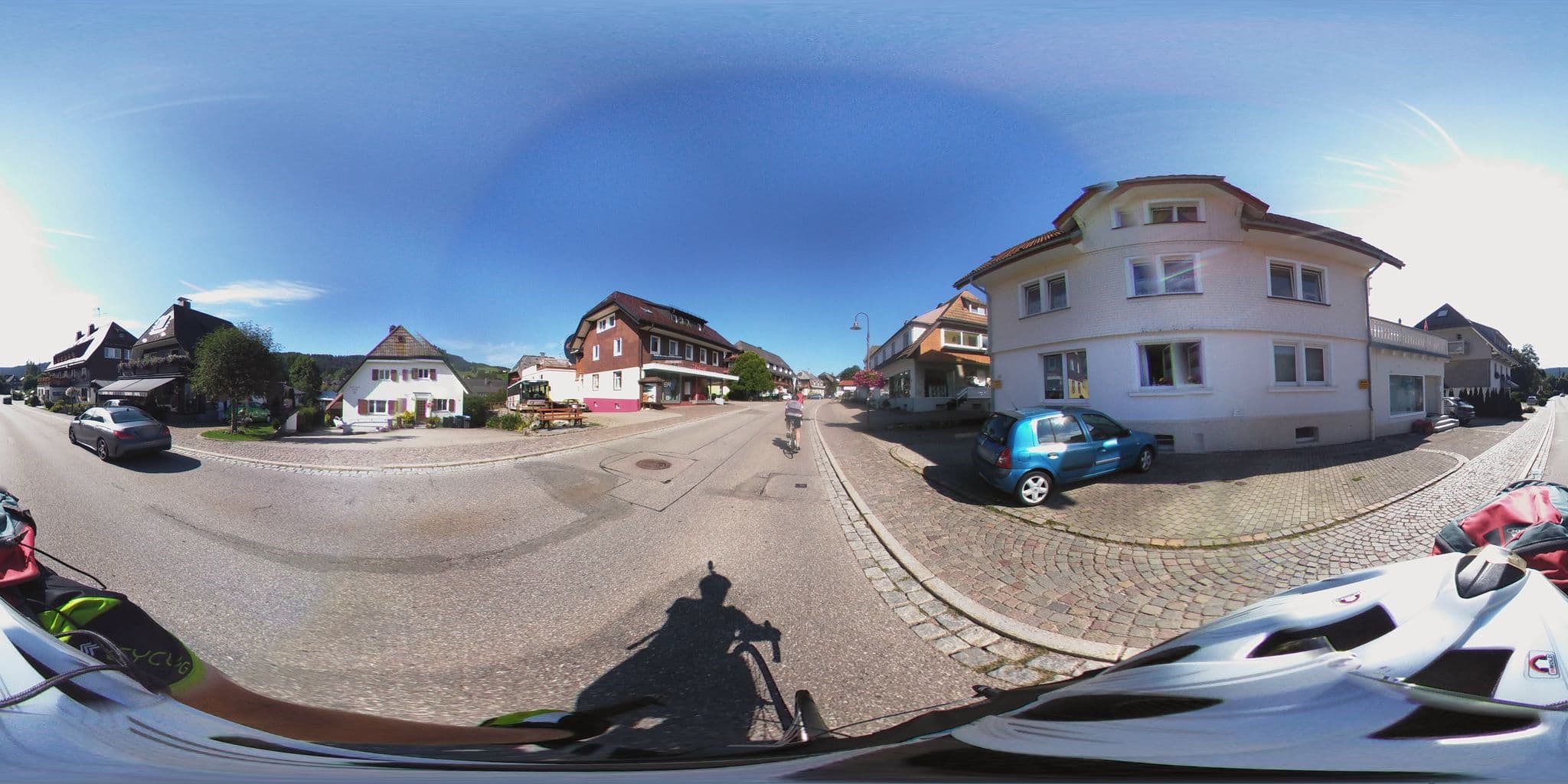 Street view near Oskar‘s Chalets Hinterzarten, Hinterzarten — © peewee32 (CC BY-SA · Mapillary)