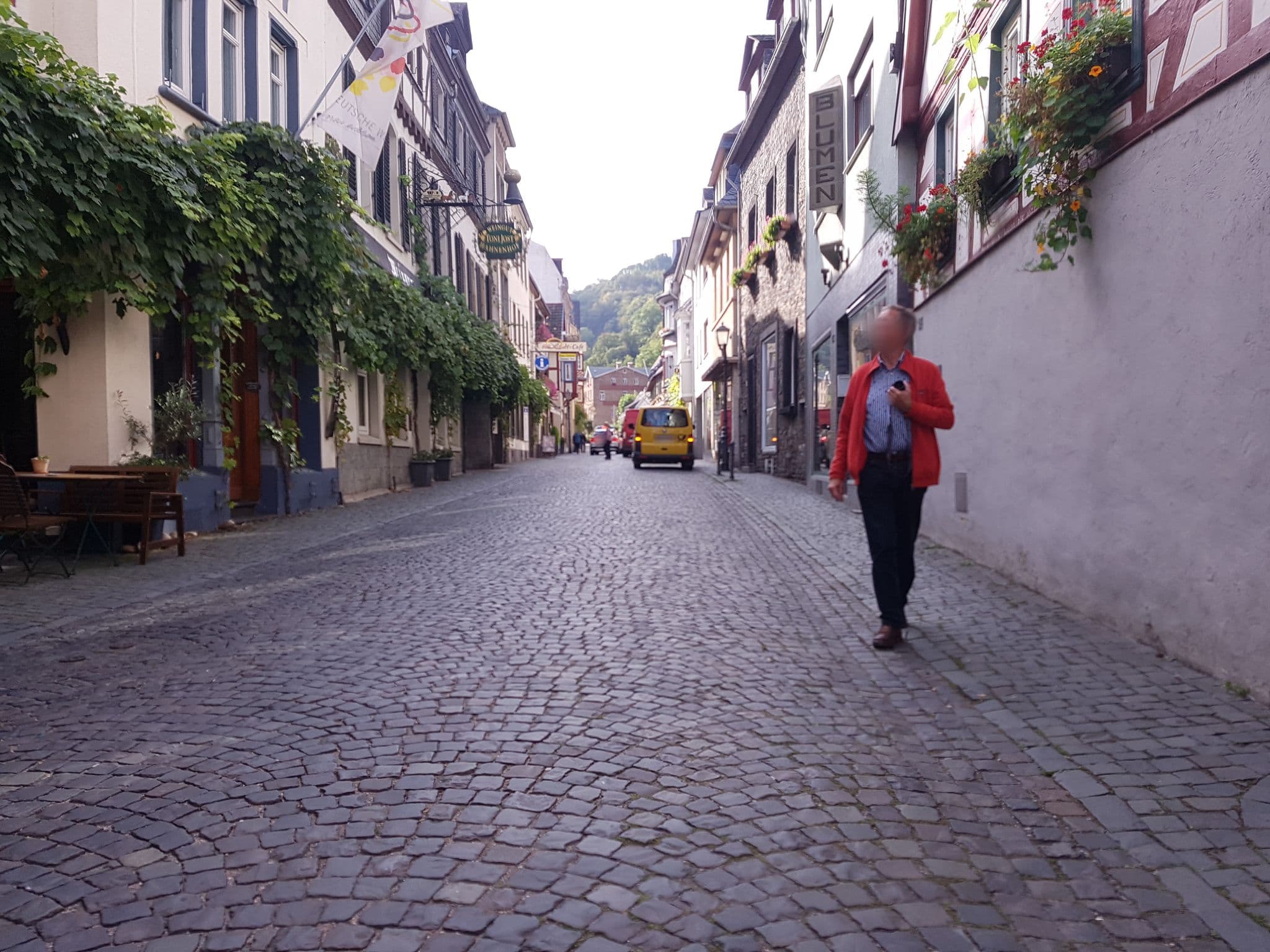 Street view near Bacchus Holiday Homes, Bacharach — © houtari (CC BY-SA · Mapillary)