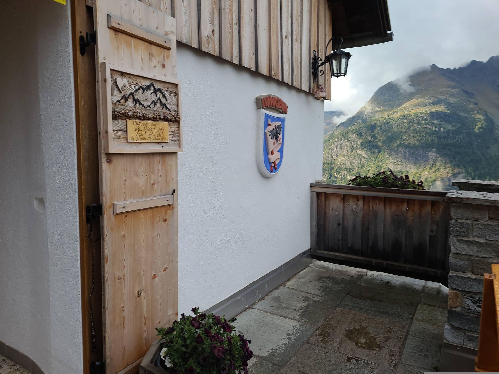 Street view near Ludwigsburger Hütte, Umhausen — © tmka (CC BY-SA · Mapillary)