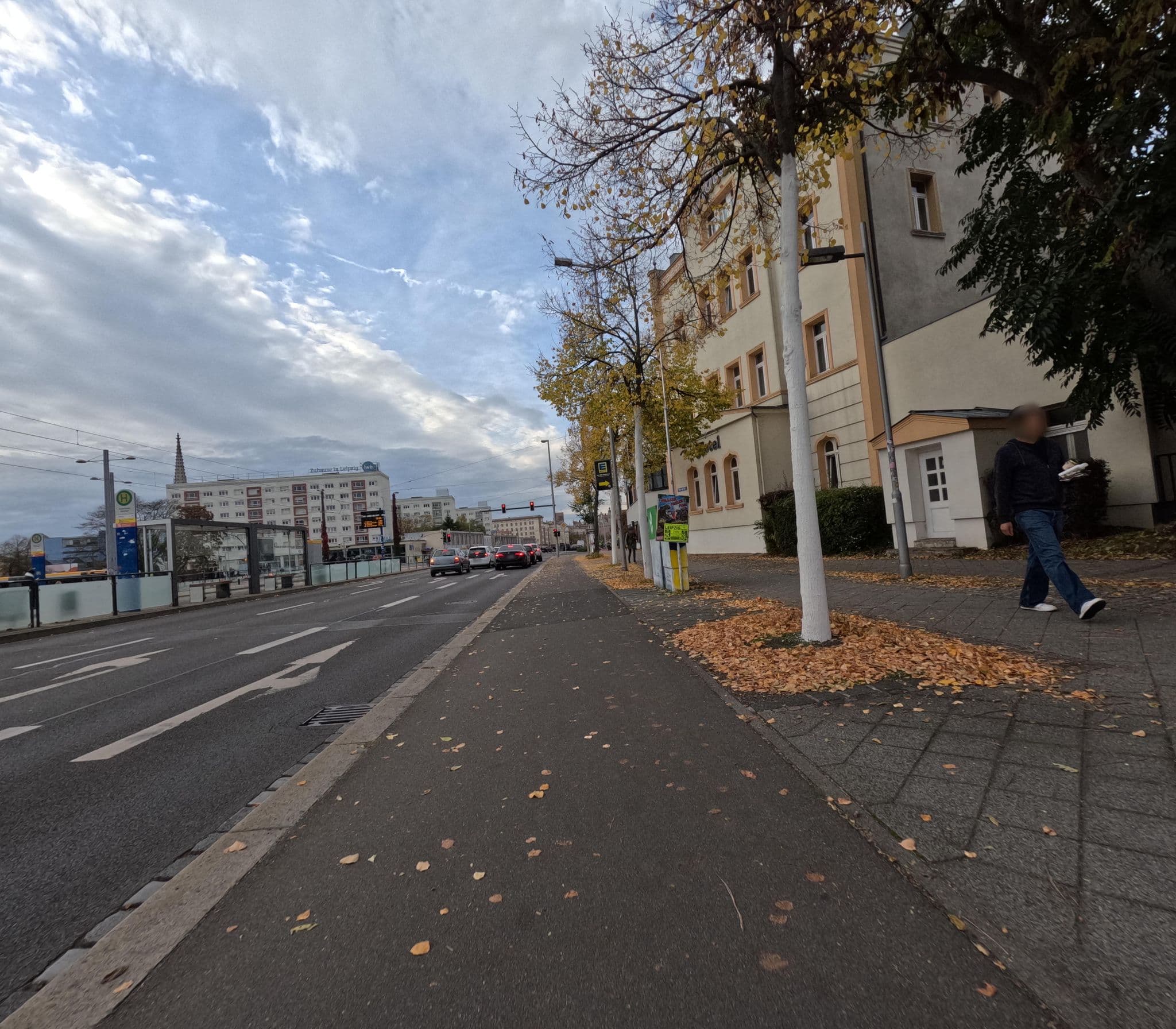 Street view near Hotel am Bayrischen Platz, Leipzig — © kopra (CC BY-SA · Mapillary)
