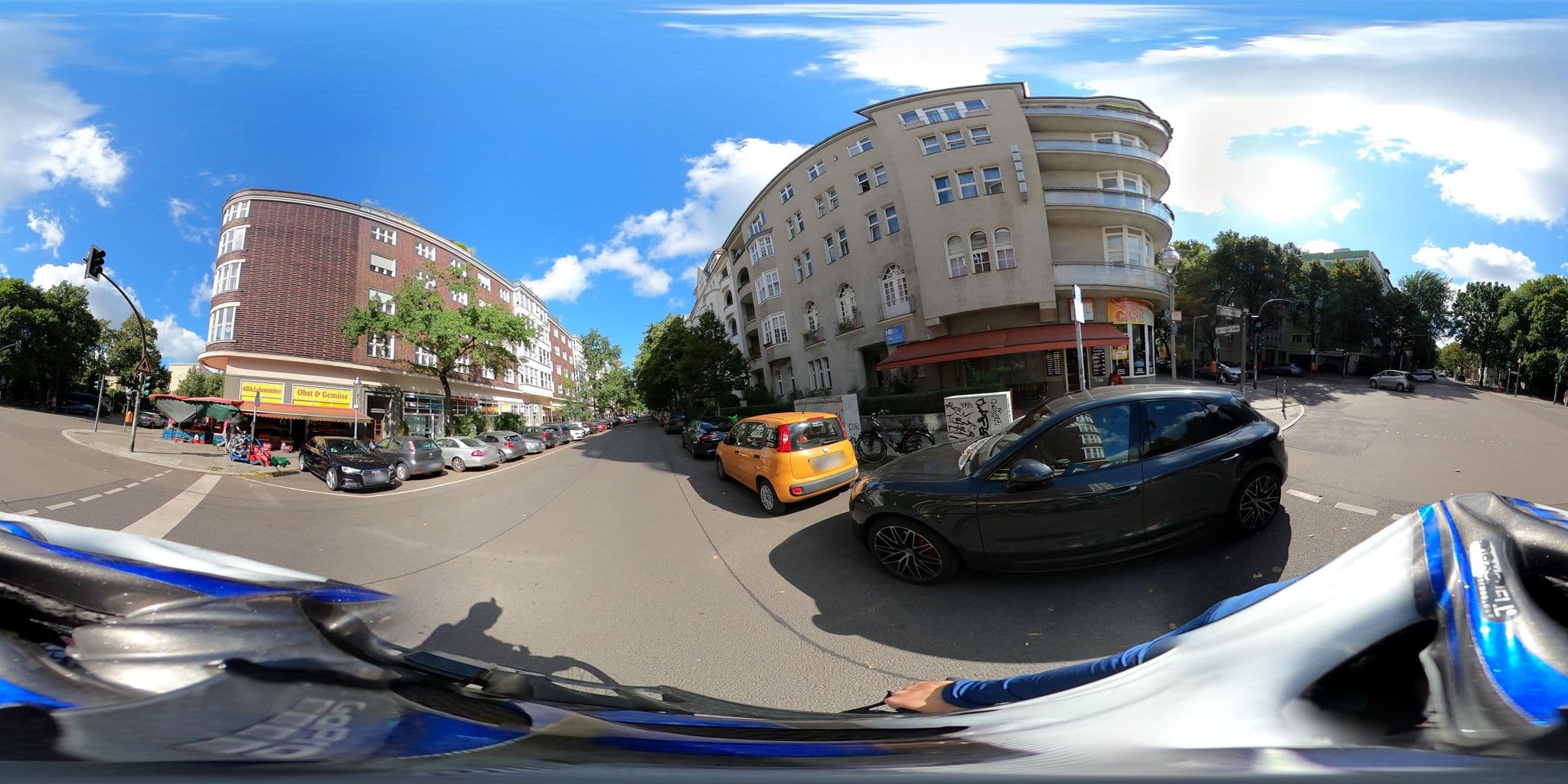 Street view near Hotel Bellevue, Wilmersdorf — © eserte (CC BY-SA · Mapillary)