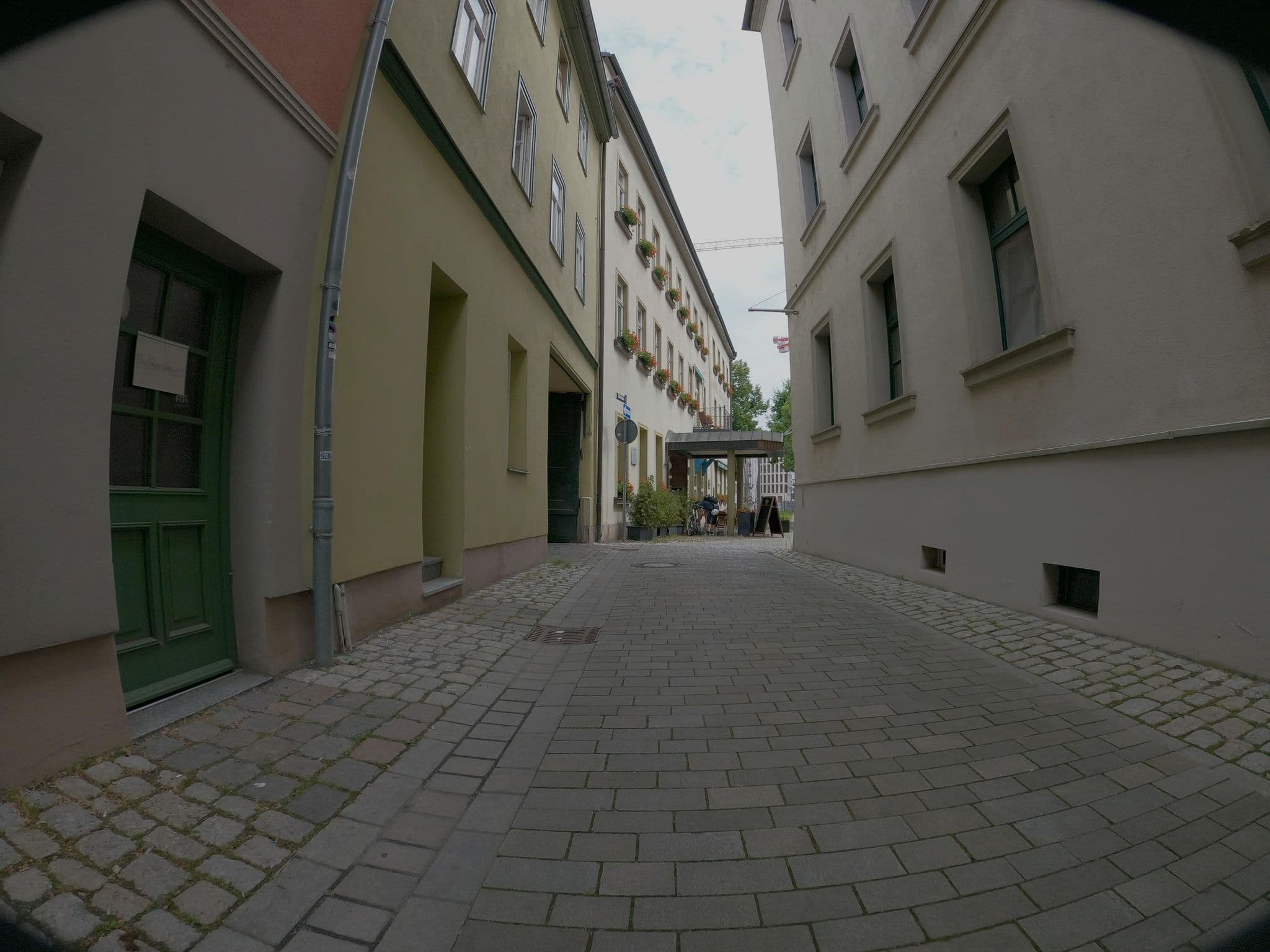 Street view near Hotel Schwarzer Bär, Jena — © 741852963 (CC BY-SA · Mapillary)
