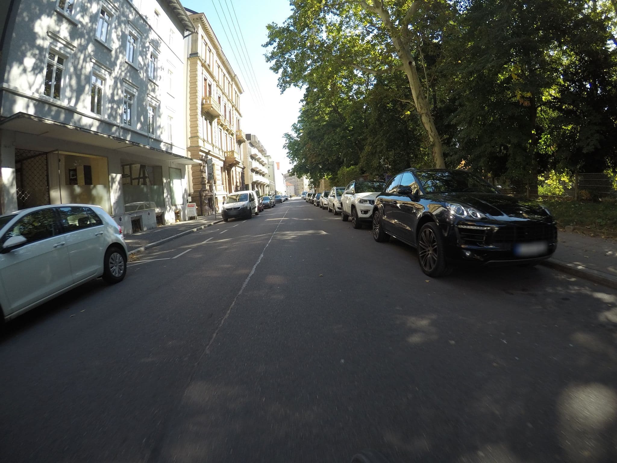 Street view near Hotel am Feuersee, Stuttgart — © mfa (CC BY-SA · Mapillary)