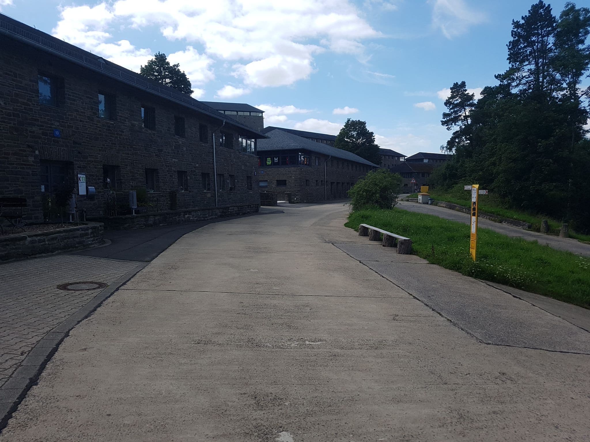 Street view near K13 Gästehaus, Heimbach — © trockennasenaffe (CC BY-SA · Mapillary)