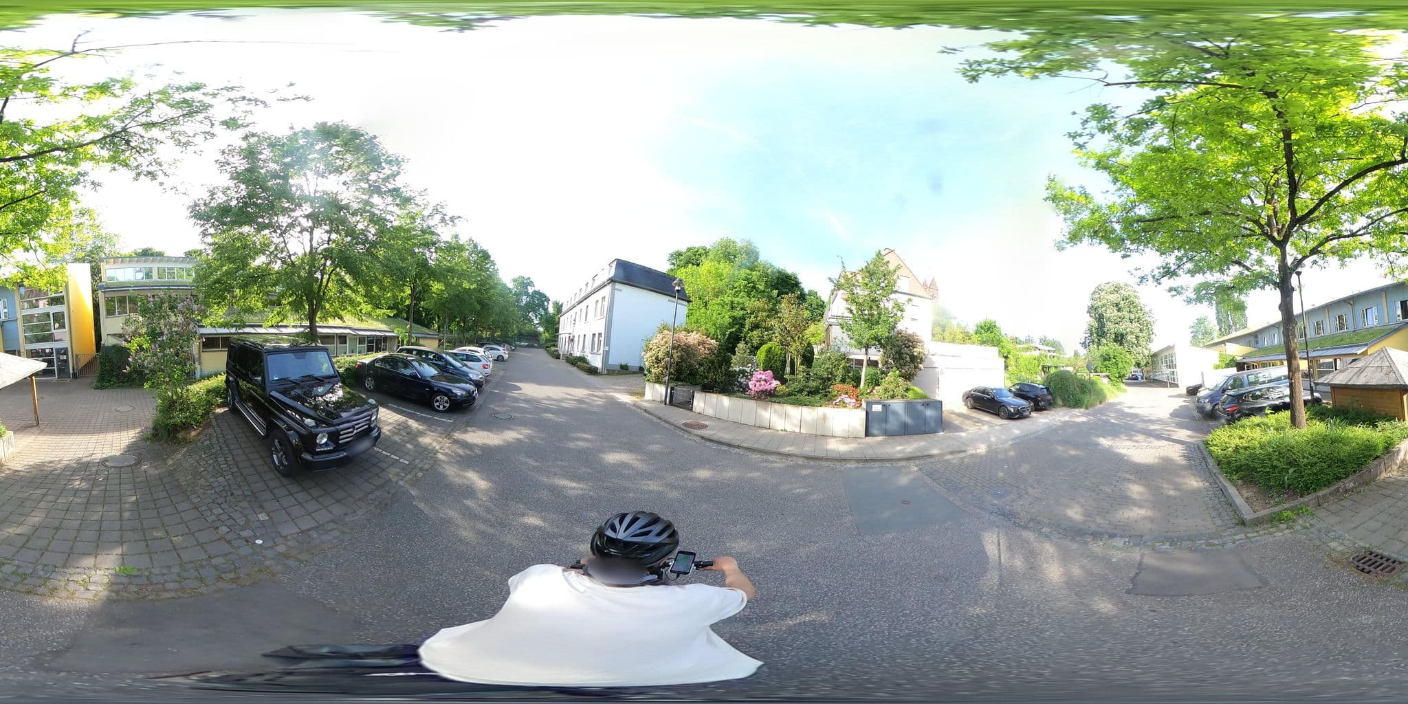 Street view near DJH Jugendherberge Bad Homburg, Bad Homburg vor der Höhe — © Planungsgesellschaft_RV-K (CC BY-SA · Mapillary)