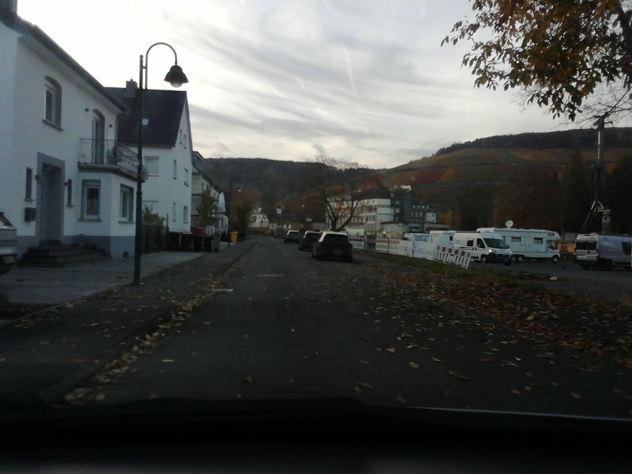 Street view near Campingplatz "Am Ahrtor", Bad Neuenahr-Ahrweiler — © wolly79 (CC BY-SA · Mapillary)