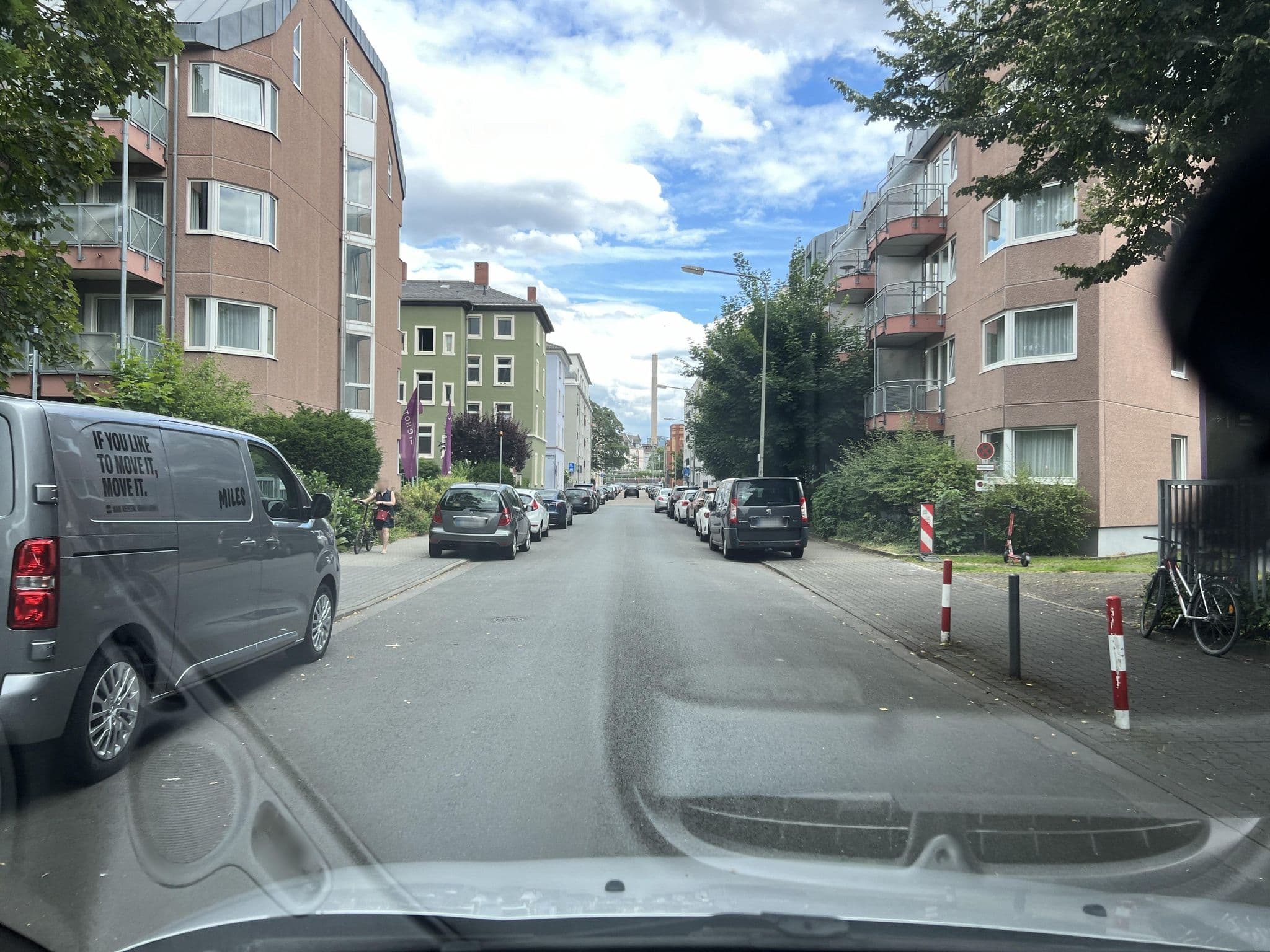 Street view near Hotel Mercure, Gallus — © robffm (CC BY-SA · Mapillary)