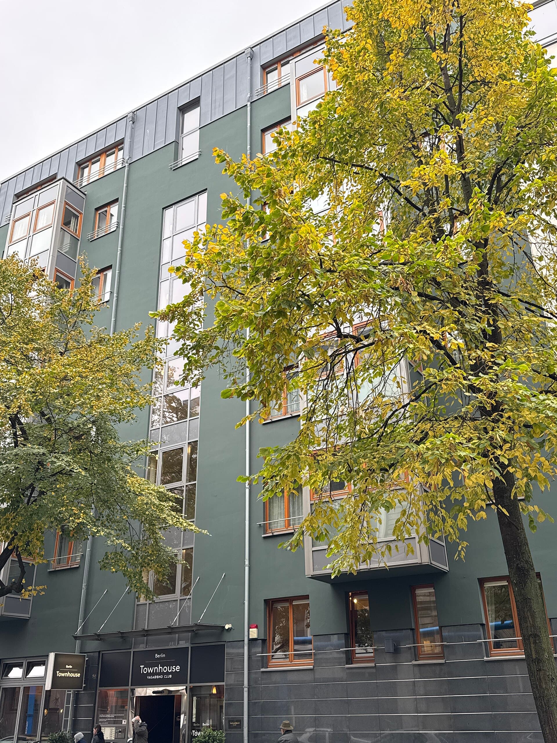 Townhouse Berlin (via Wikimedia Commons, CC BY-SA 3.0)