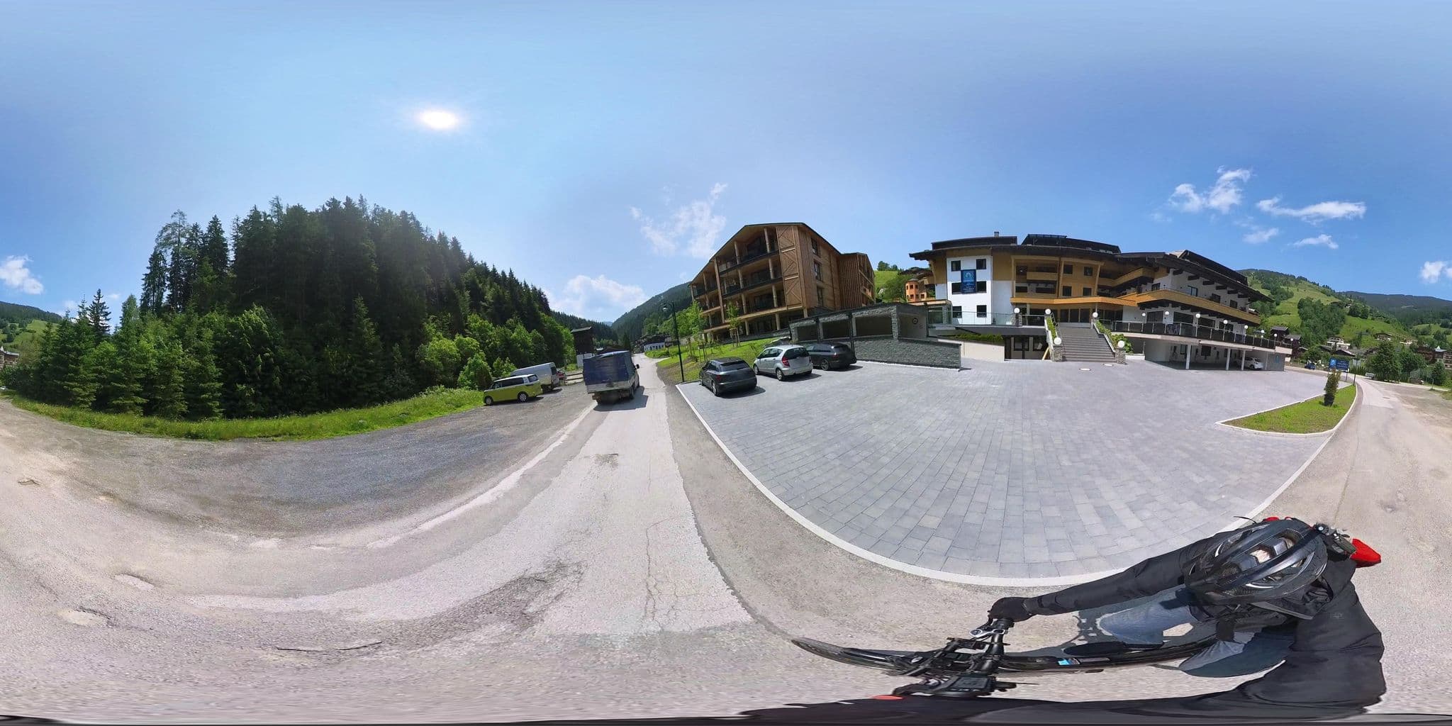 Street view near Hotel Interstar, Saalbach — © osmplus_org (CC BY-SA · Mapillary)