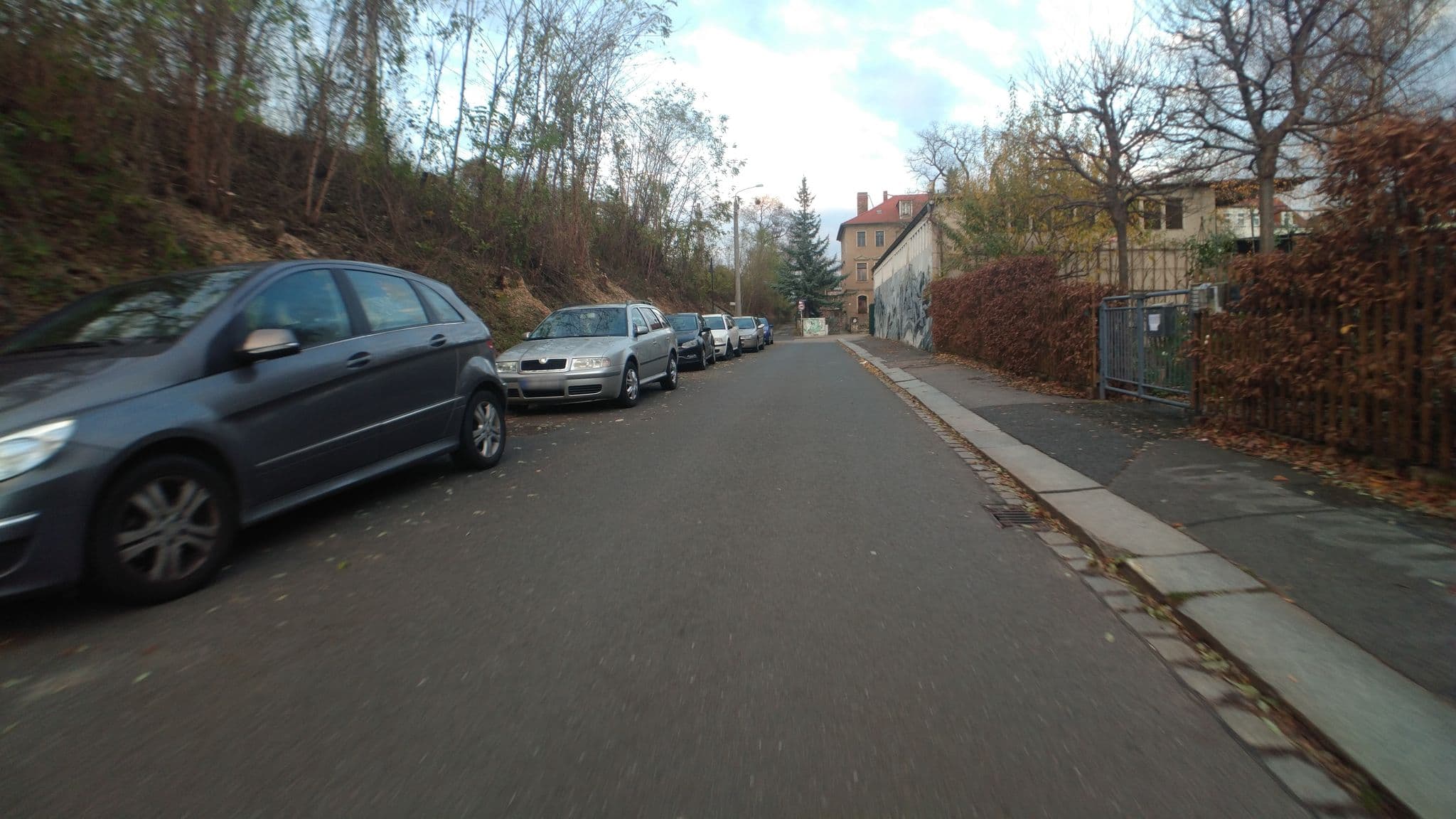 Street view near Dammschlößchen Dresden, Äußere Neustadt — © dem1bg4 (CC BY-SA · Mapillary)
