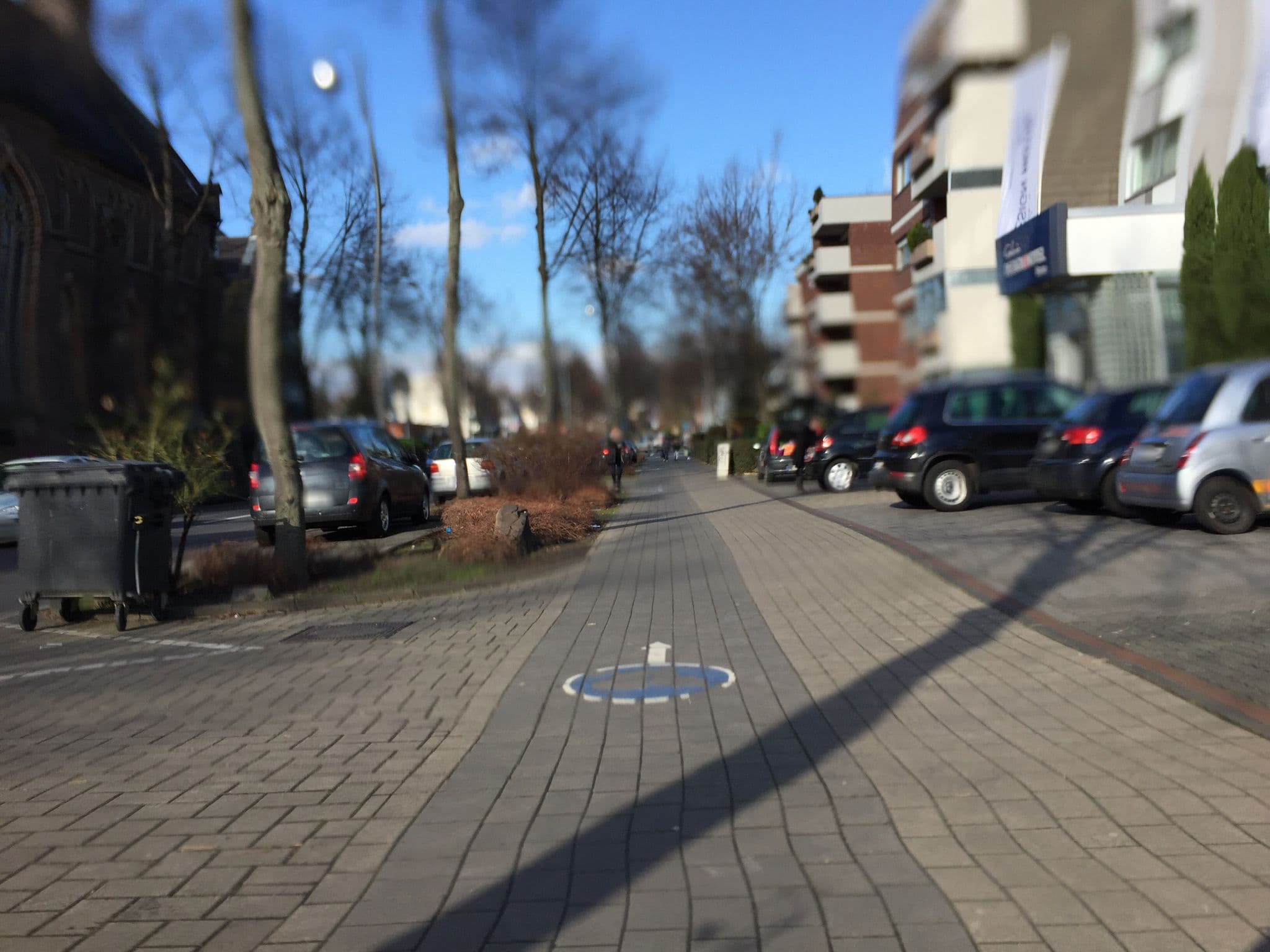 Street view near numa bona, Bonn — © thomasrosen (CC BY-SA · Mapillary)
