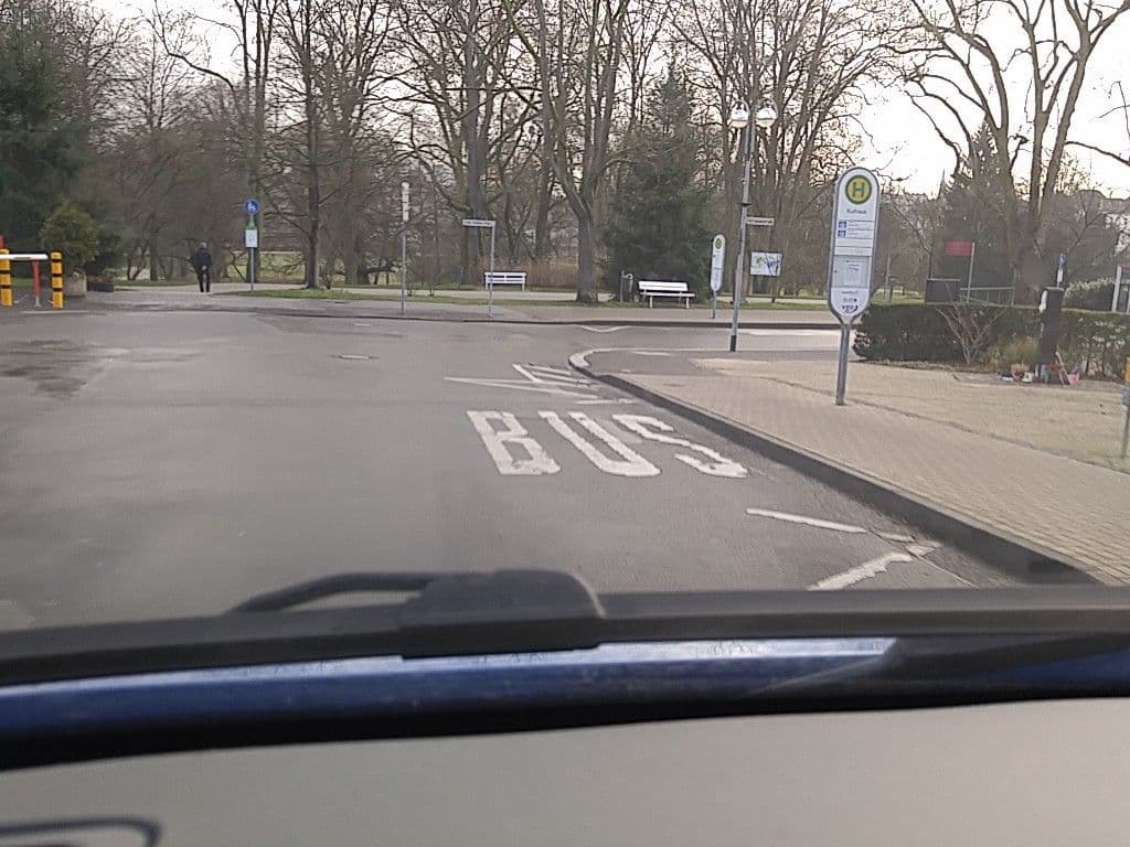 Street view near Hotel Villa Grunewald, Bad Nauheim — © scg1176 (CC BY-SA · Mapillary)