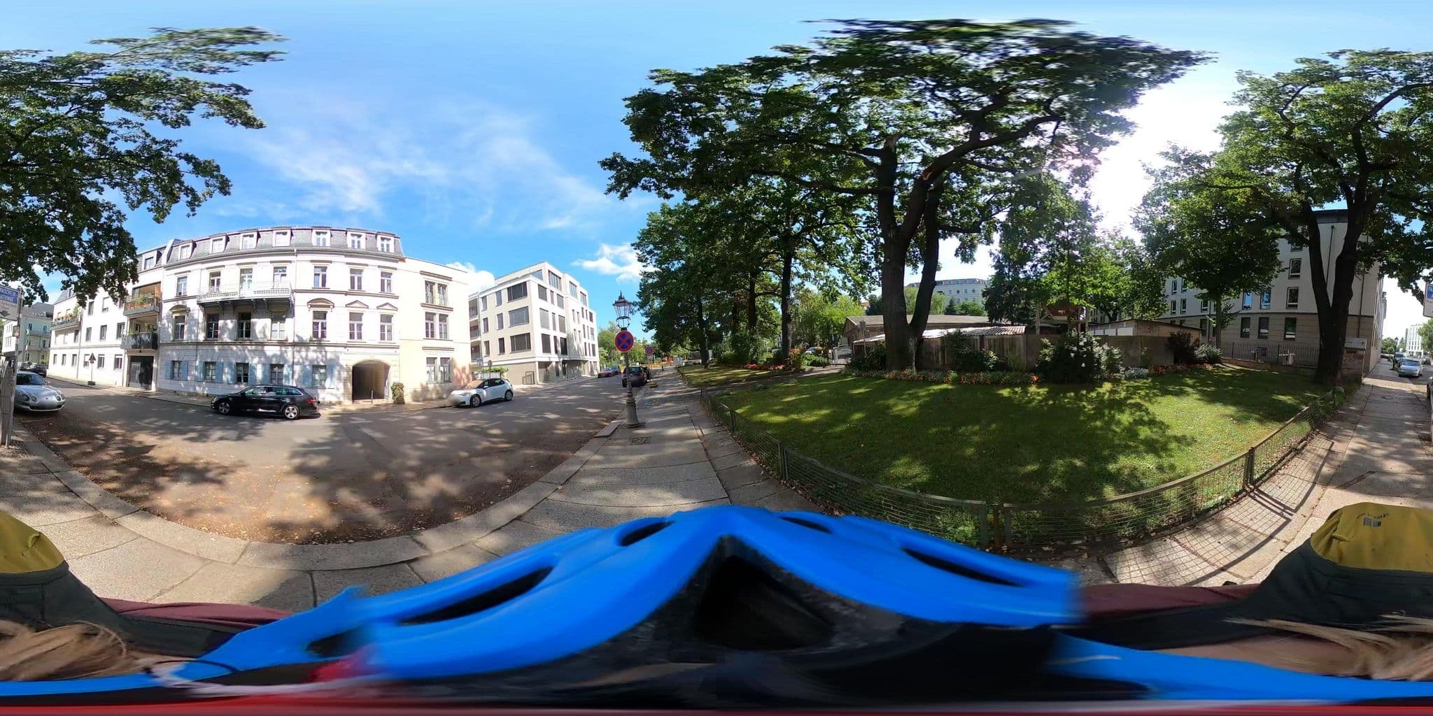 Street view near Hotel Hofgarten 1824, Dresden — © geowatti (CC BY-SA · Mapillary)