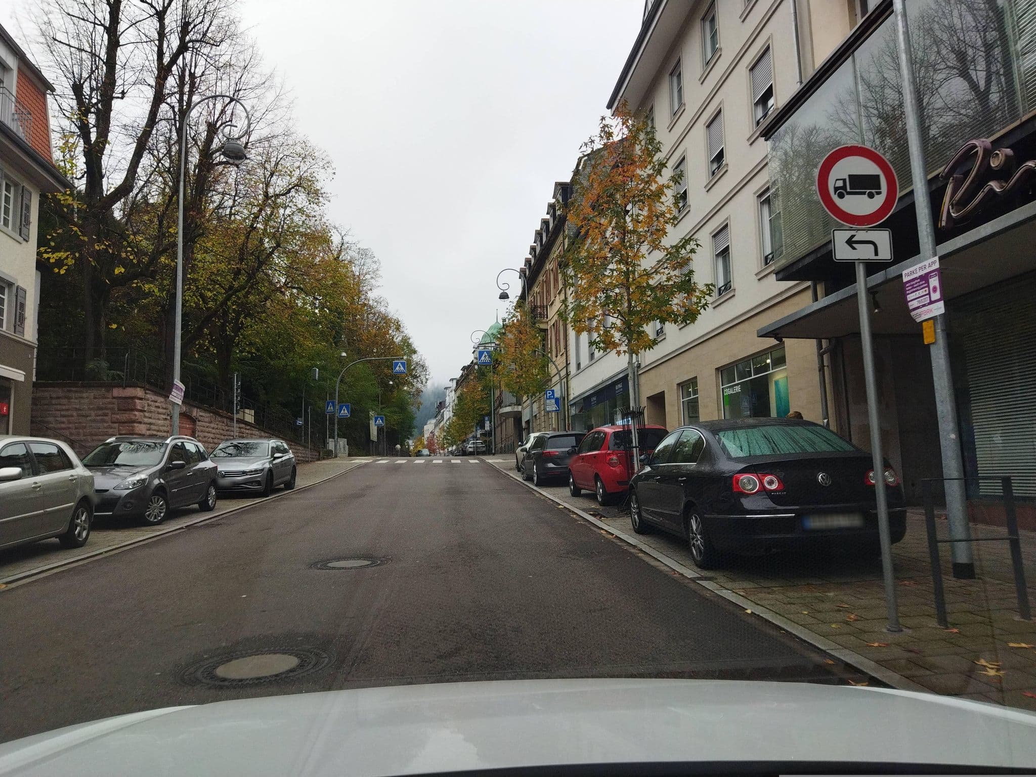 Street view near Romantikhotel Kleiner Prinz, Baden-Baden — © changchun1 (CC BY-SA · Mapillary)