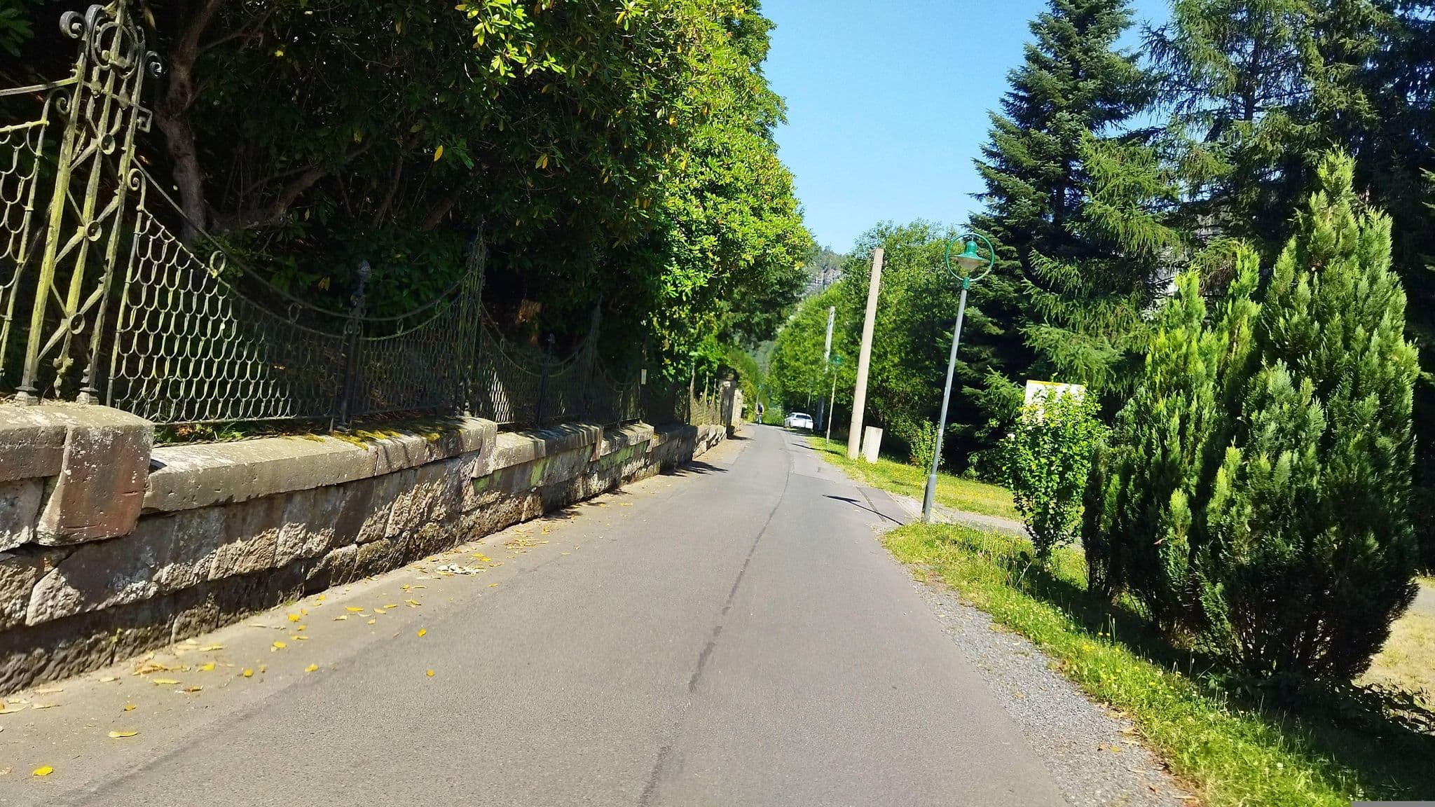 Street view near Friedensburg, Stadt Wehlen — © changchun1 (CC BY-SA · Mapillary)