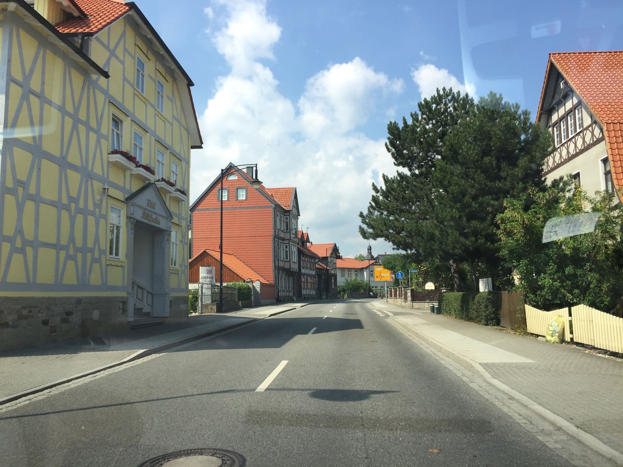 Street view near Hotel Schloßpalais, Wernigerode — © fod (CC BY-SA · Mapillary)