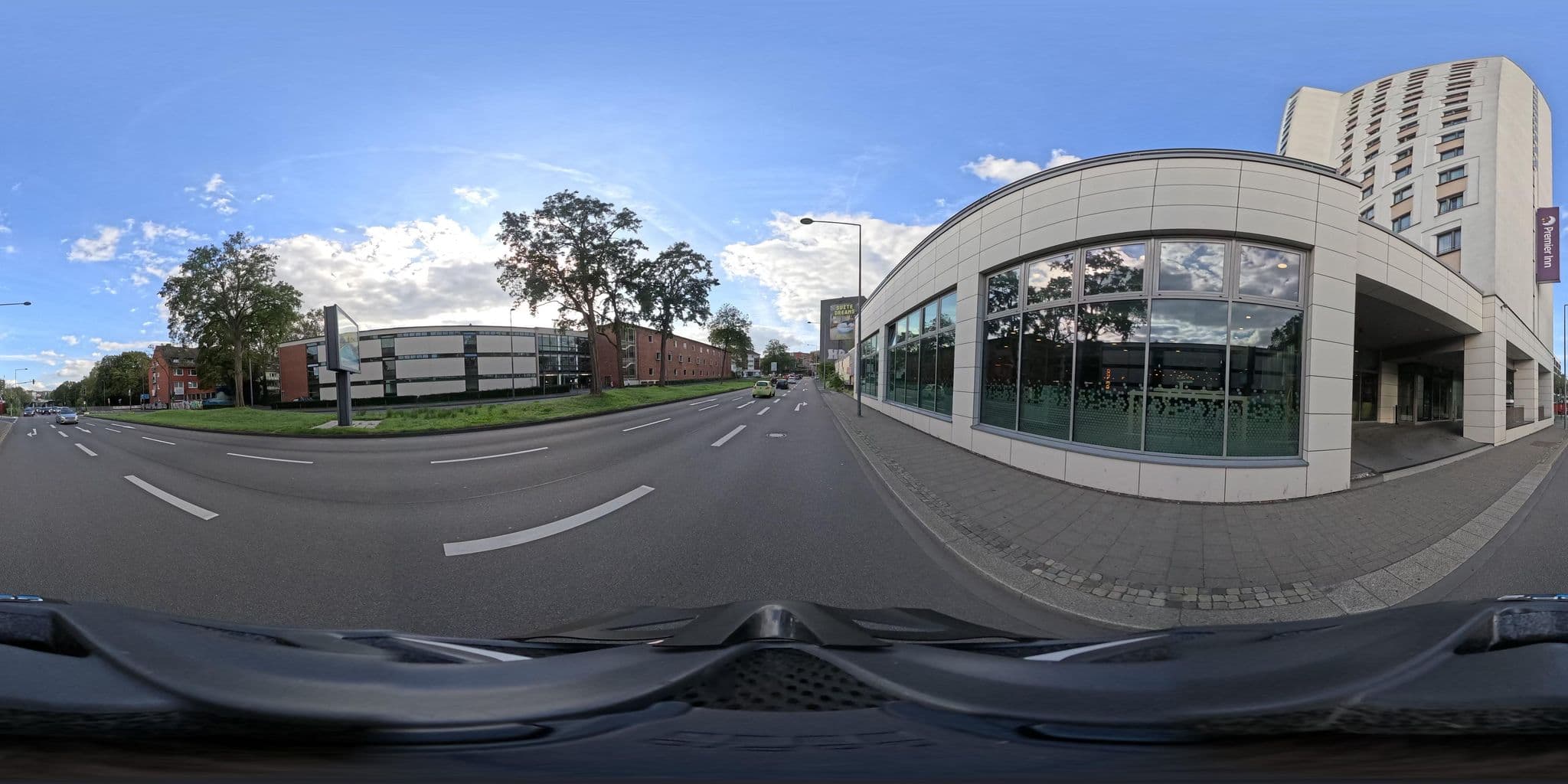 Street view near Premier Inn Köln City Süd, Köln — © popball (CC BY-SA · Mapillary)