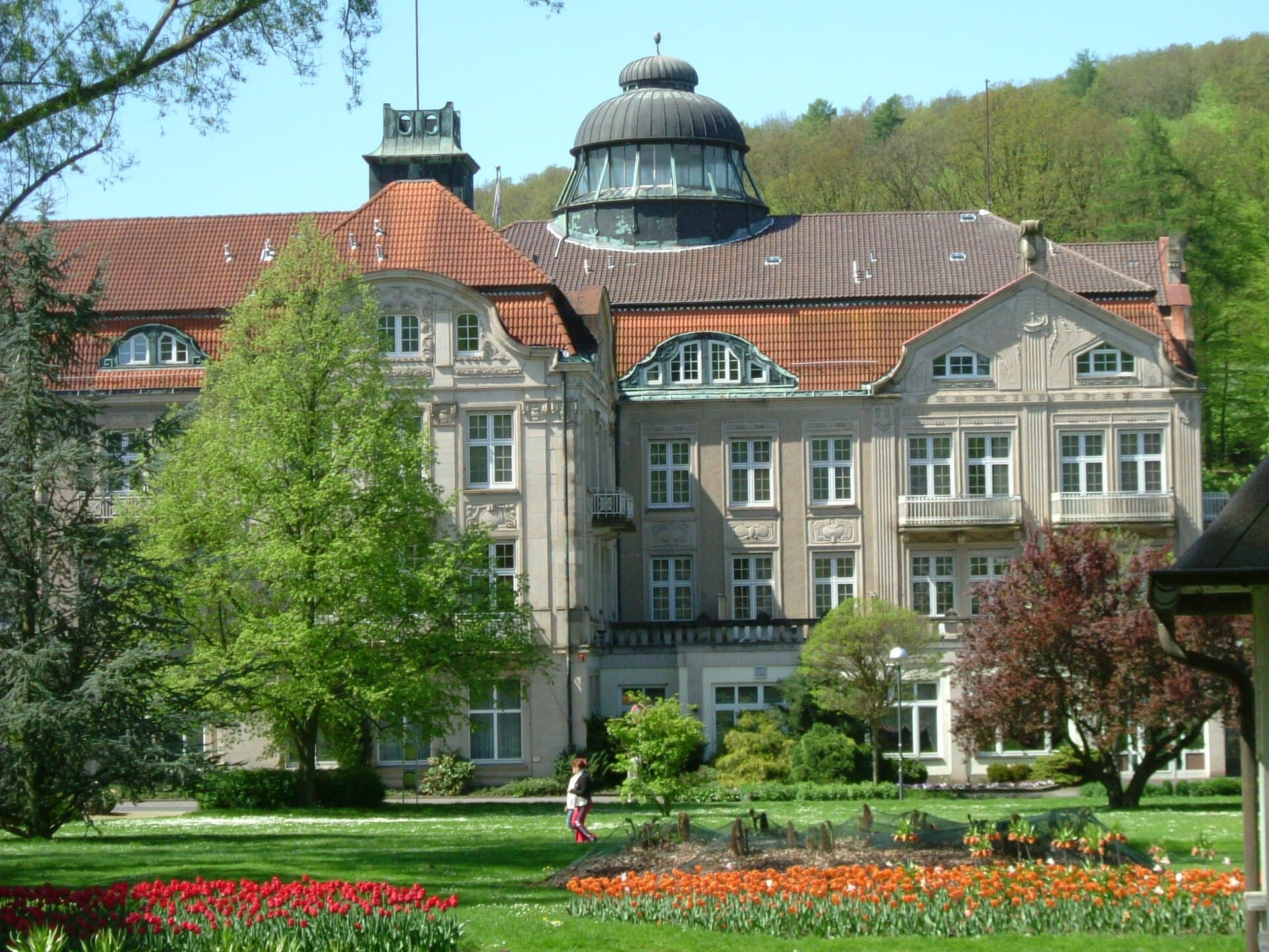 Badehof (via Wikimedia Commons, CC BY-SA 3.0)