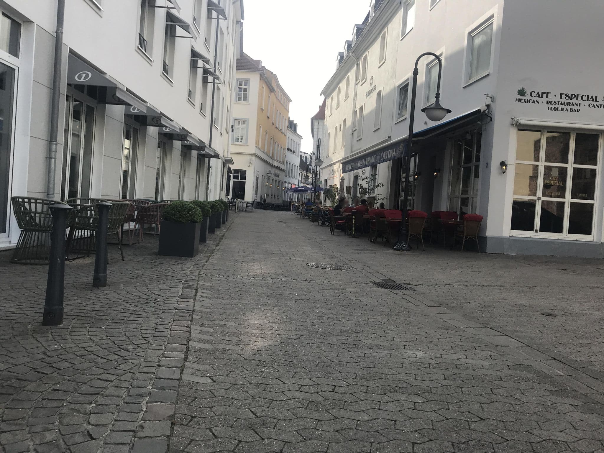 Street view near Motel One, Saarbrücken — © miguel_andrade (CC BY-SA · Mapillary)