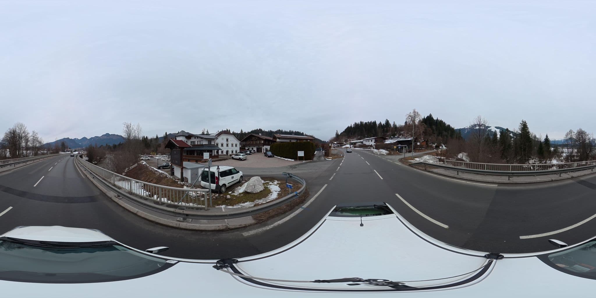 Street view near Sternenhof, Kössen — © osmplus_org (CC BY-SA · Mapillary)
