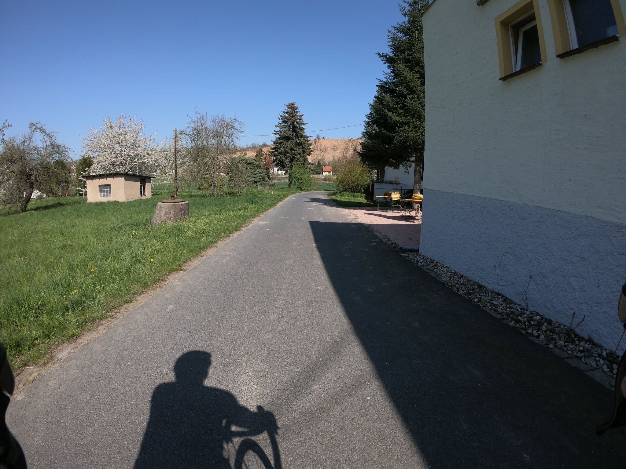 Street view near Gasthaus & Pension "Güldene Aue", Meissen — © tobiaso (CC BY-SA · Mapillary)