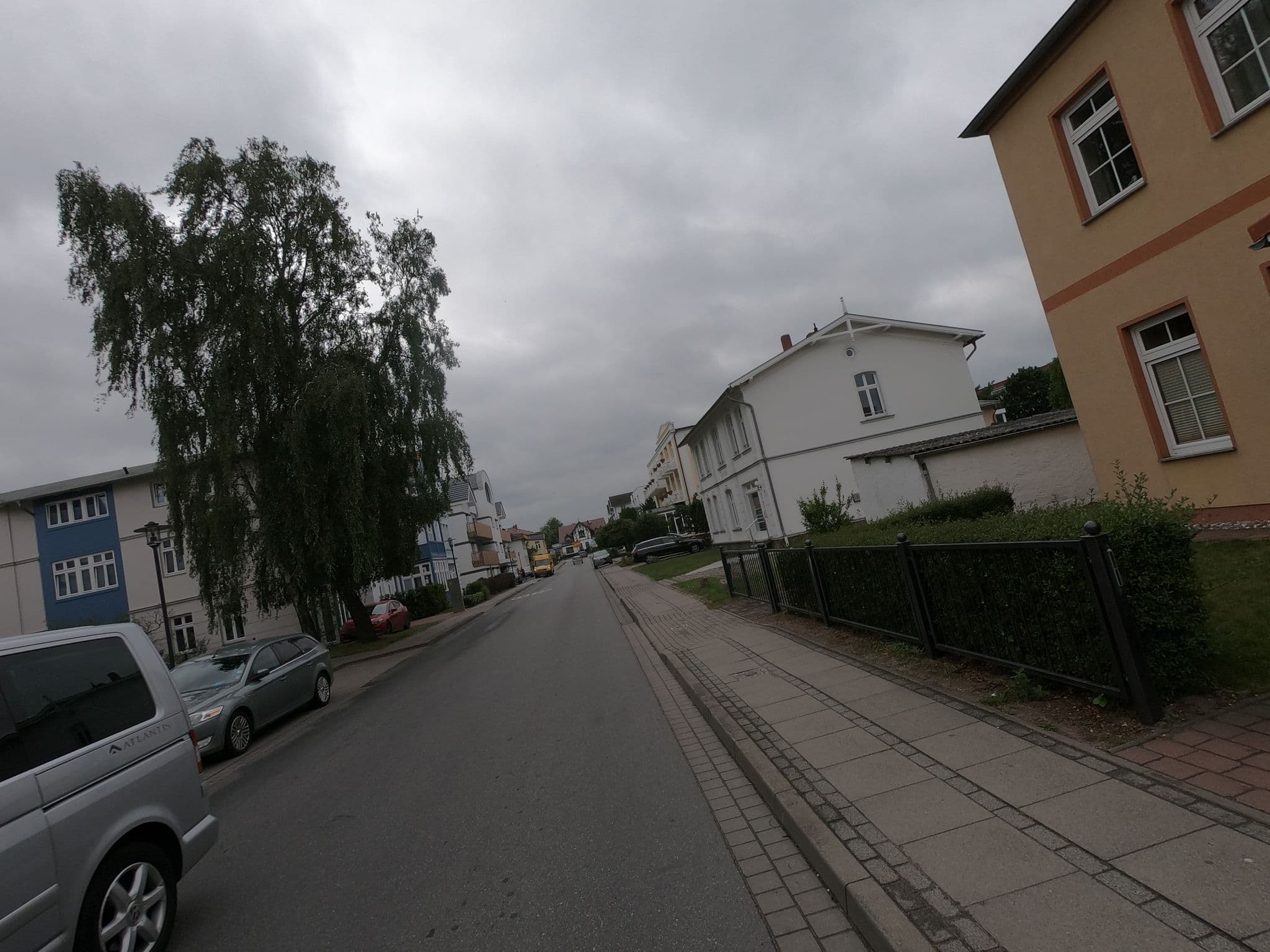 Street view near Haus Finja, Ostseebad Kühlungsborn — © carlheinz (CC BY-SA · Mapillary)