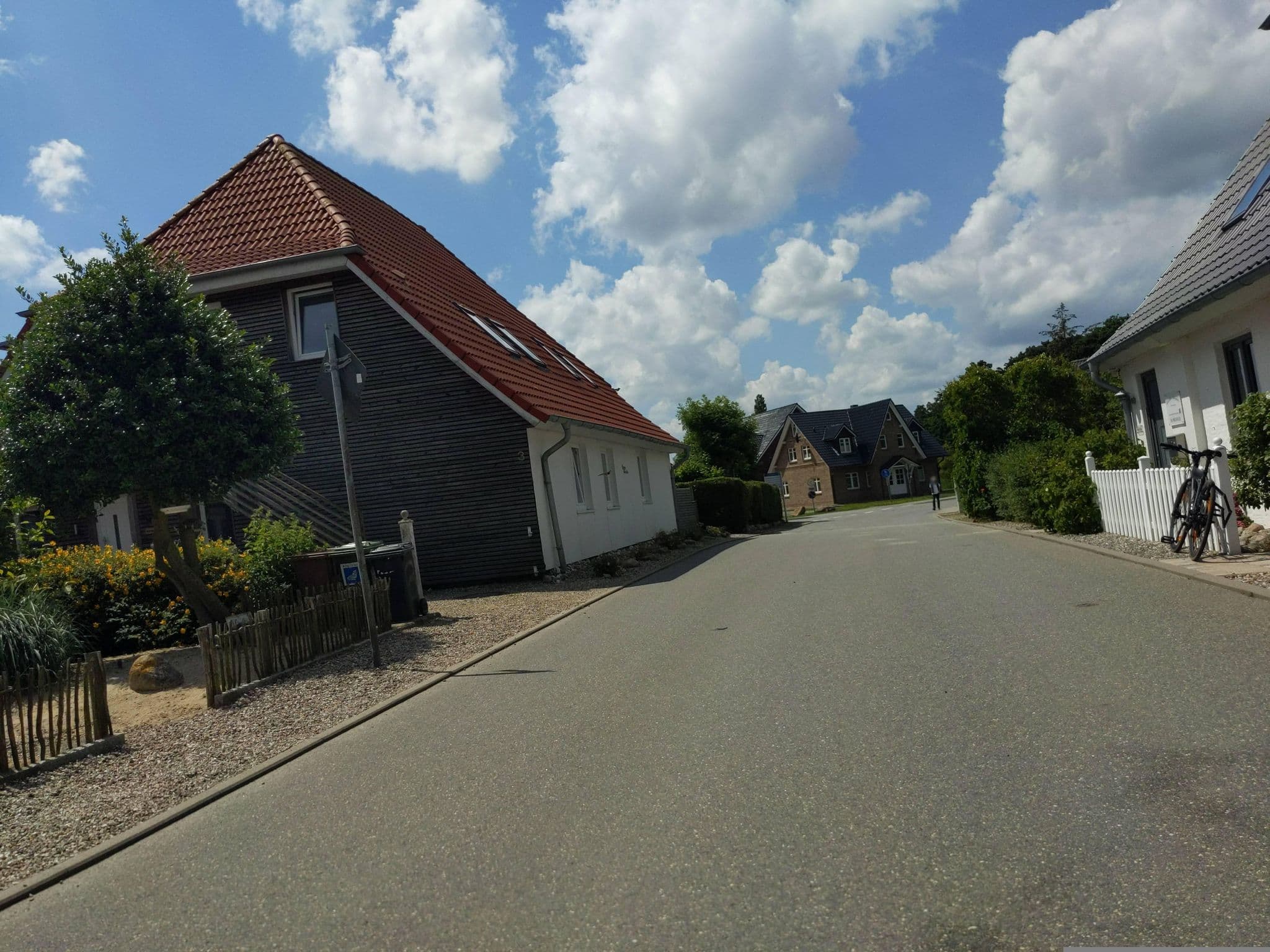 Street view near Kruses Meerhus, Blekendorf — © rasmustravemnd (CC BY-SA · Mapillary)
