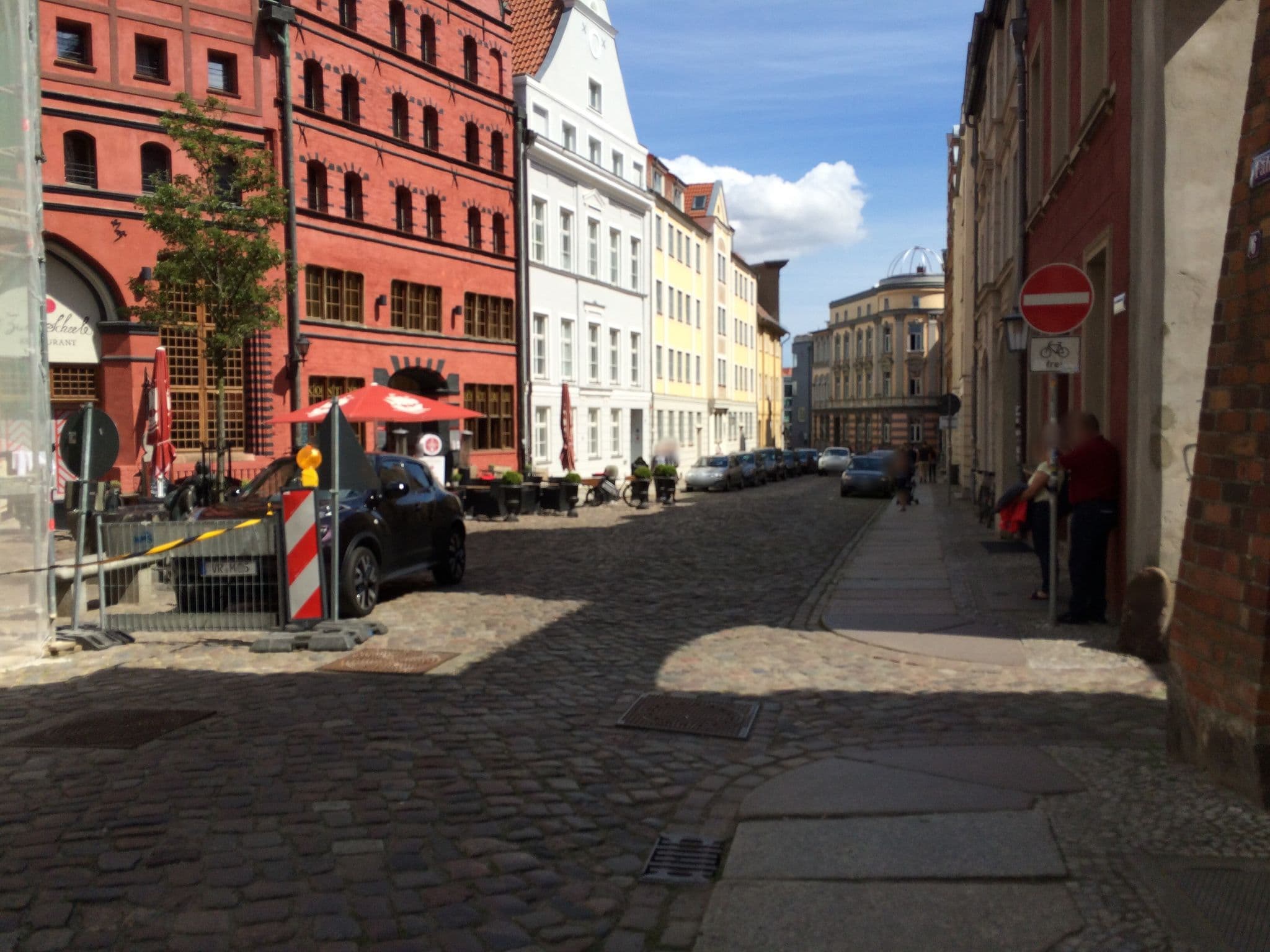Street view near Scheelehof, Stralsund — © hajak (CC BY-SA · Mapillary)