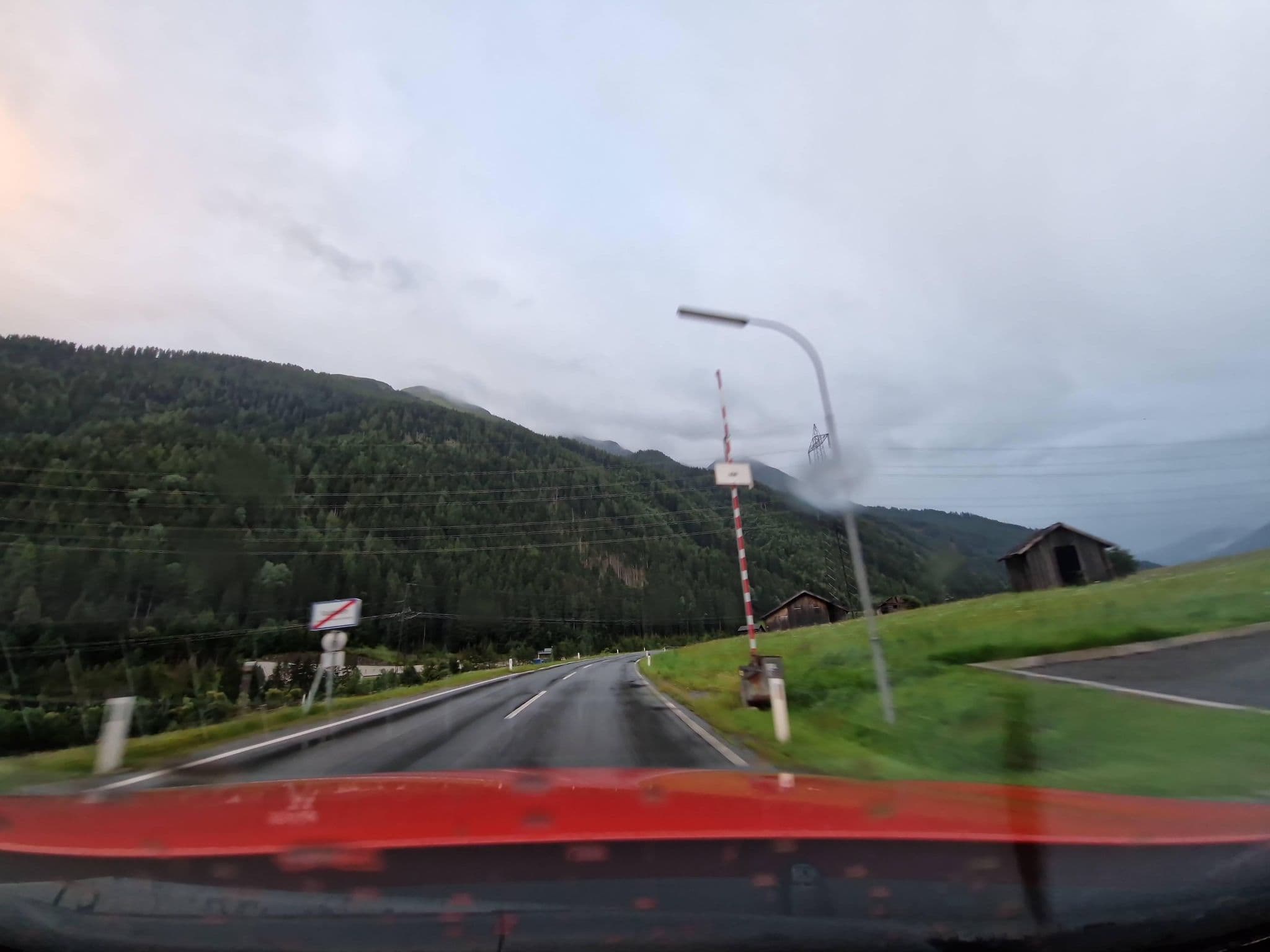 Street view near Pension Vadiesen, Pettneu