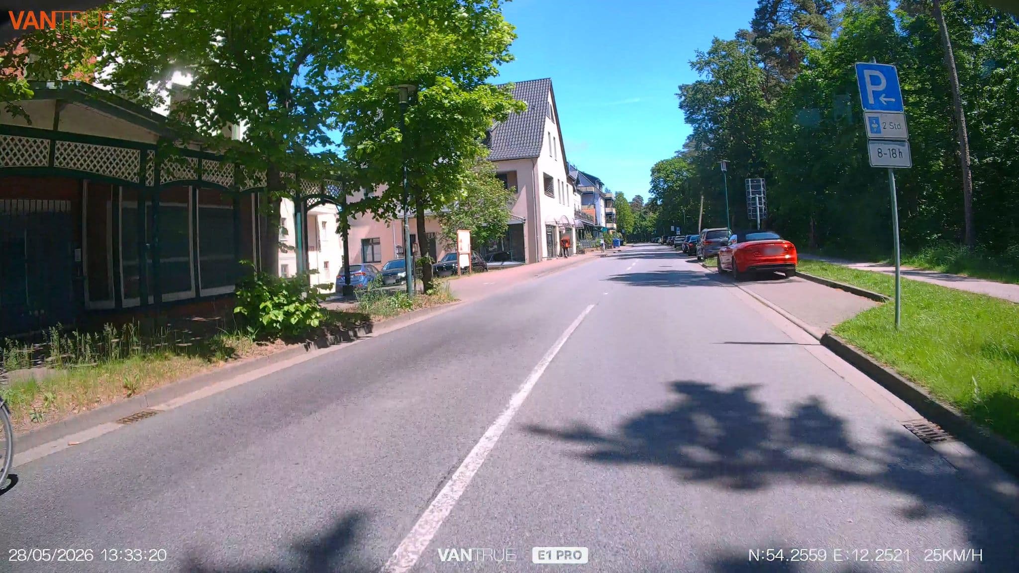 Street view near Residenz Lausitz, Seeheilbad Graal-Müritz — © LordOslo (CC BY-SA · Mapillary)