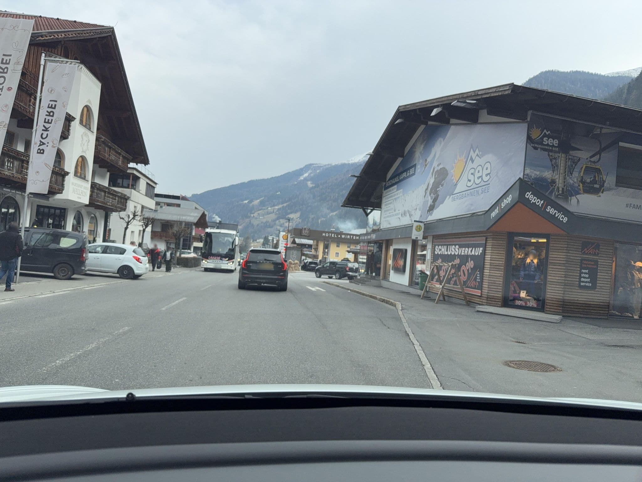 Street view near Das Seemount, See — © ottor (CC BY-SA · Mapillary)