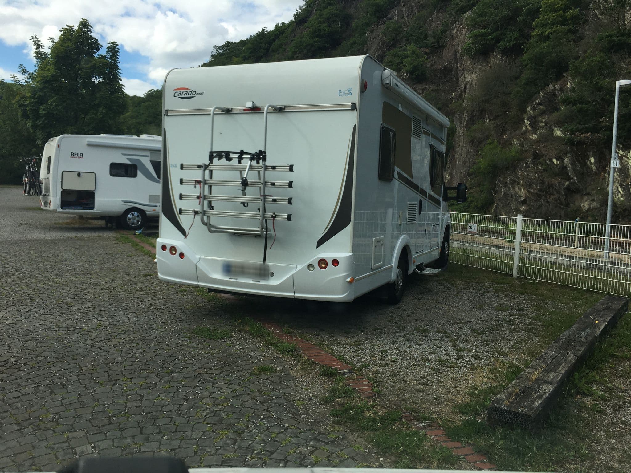 Street view near Wohnmobilhafen Heimbach, Heimbach — © raymond (CC BY-SA · Mapillary)