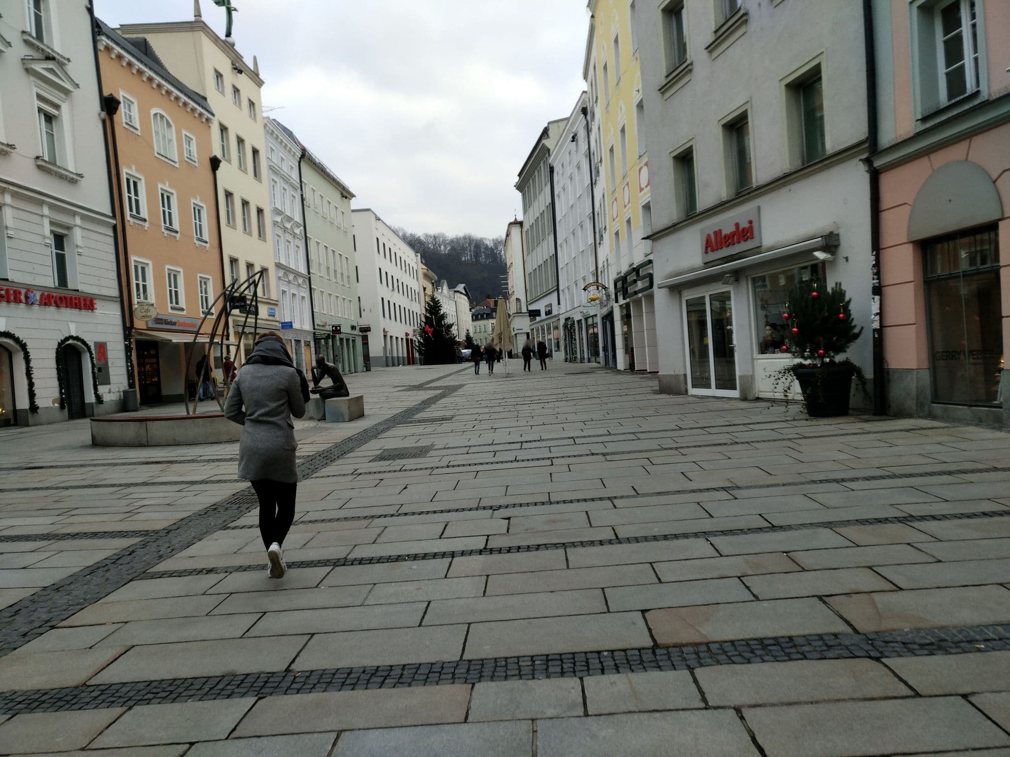 Street view near Premier Inn Passau Weisser Hase, Passau — © aceini (CC BY-SA · Mapillary)