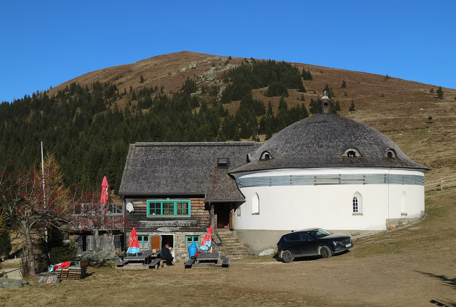 Grillitschhütte (via Wikimedia Commons, CC BY-SA 4.0)