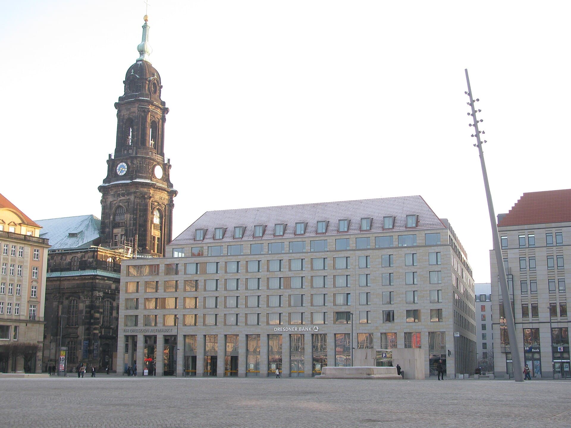 NH Collection Dresden Altmarkt (via Wikimedia Commons, CC BY-SA 3.0)