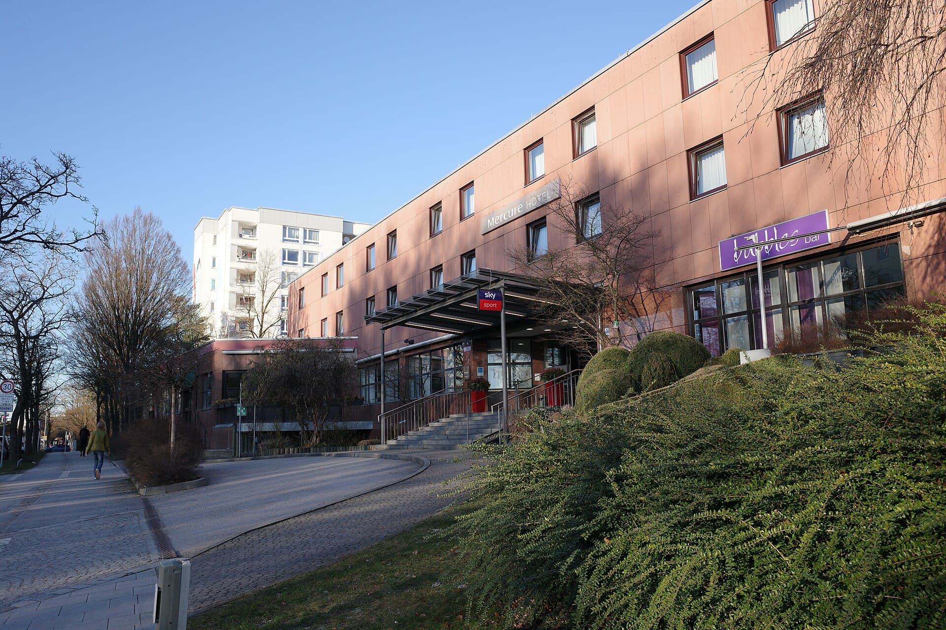 Mercure Hotel München Süd Messe (via Wikimedia Commons, CC BY-SA 4.0)